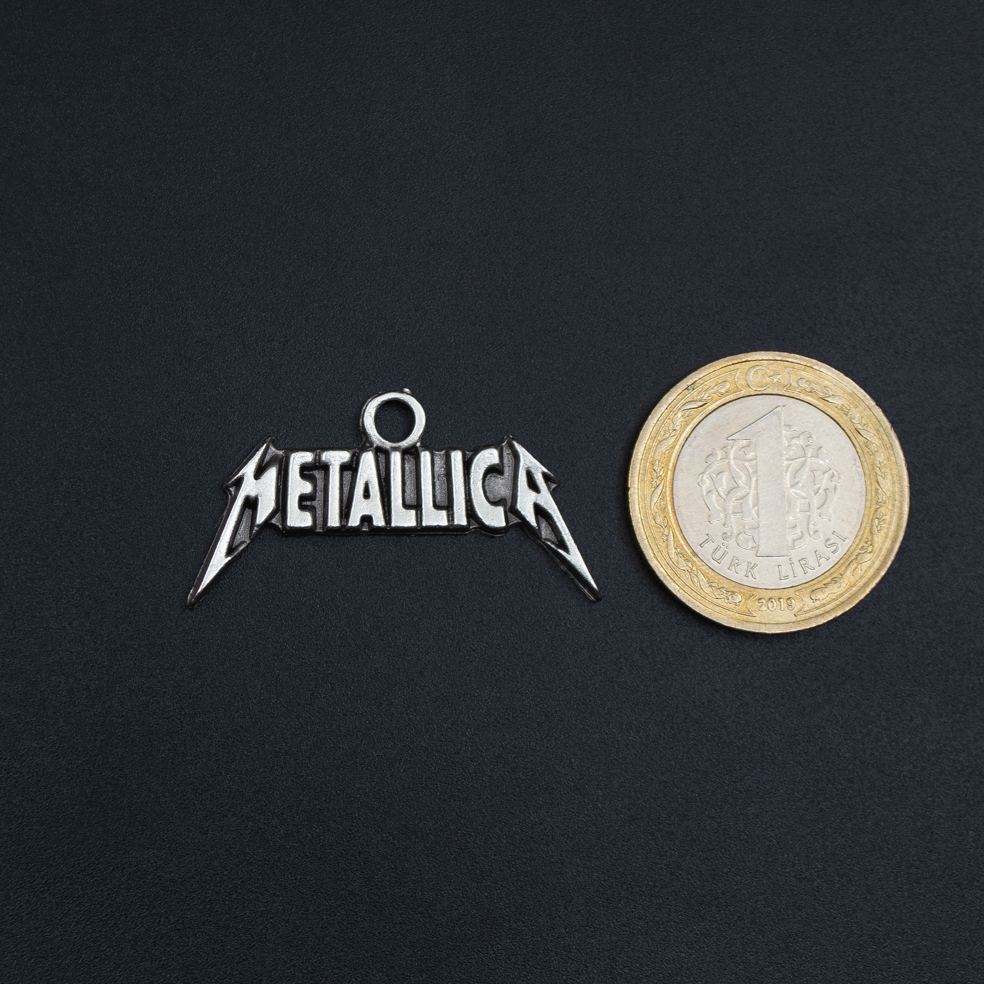 Metallica Kolye - Gümüş ( Silver ) Renk - 60 cm Deri İp Kolye