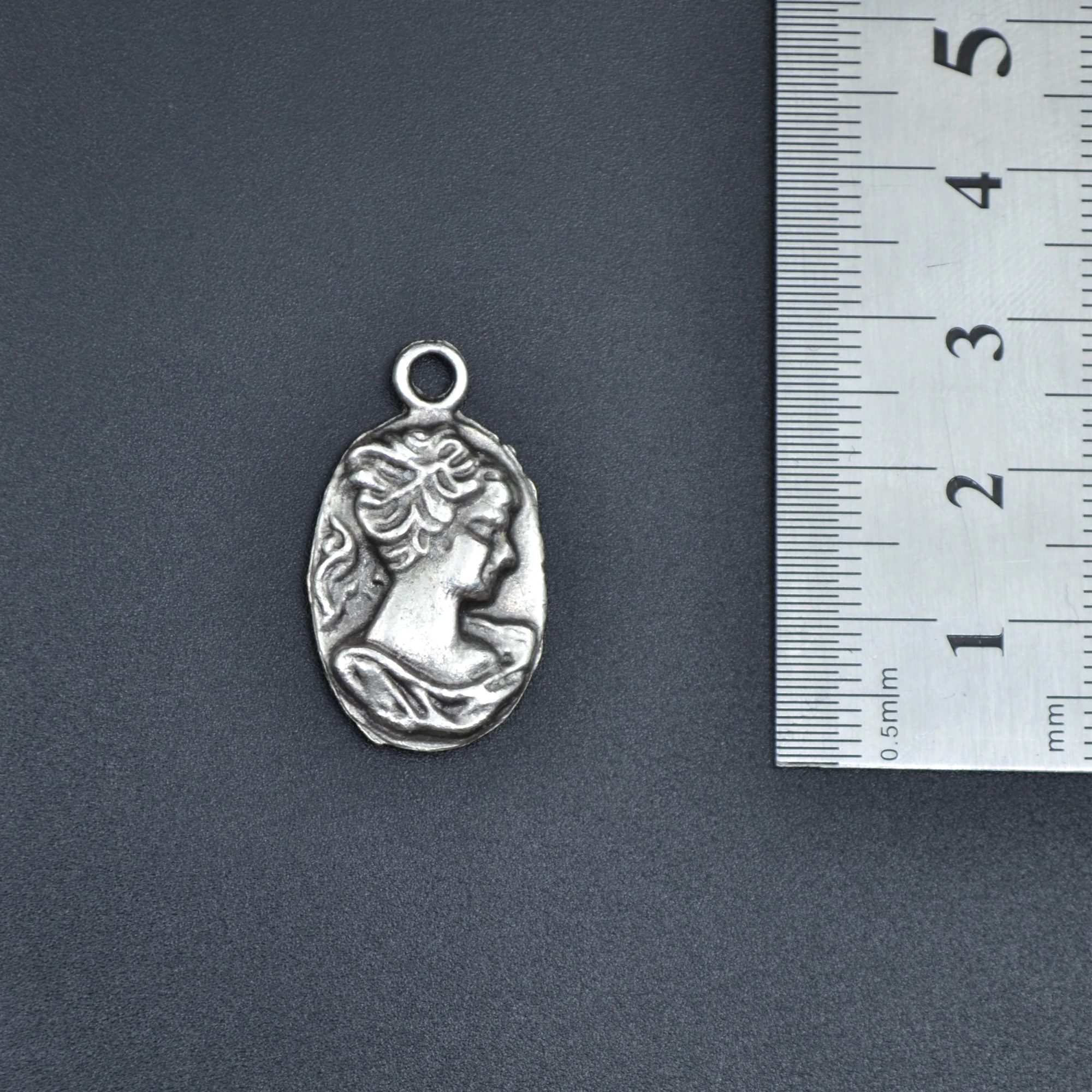 Minimal Vintage Cameo Kolye - Gümüş ( Silver ) Renk - 60 cm Düz Ezme Zincir Kolye