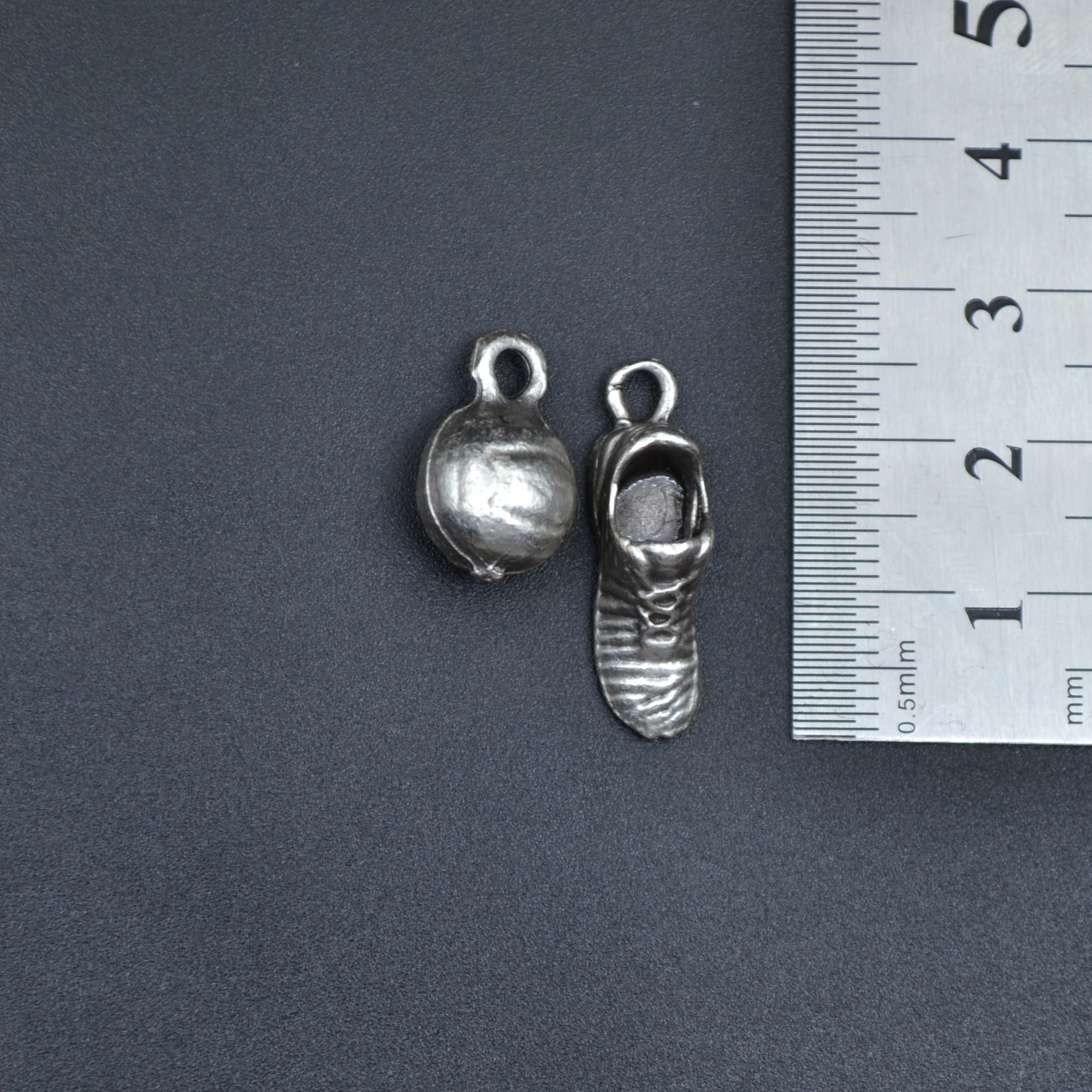 Futbol - Krampon -Top Kolye - Gümüş ( Silver ) Renk - 60 cm Düz Ezme Zincir Kolye