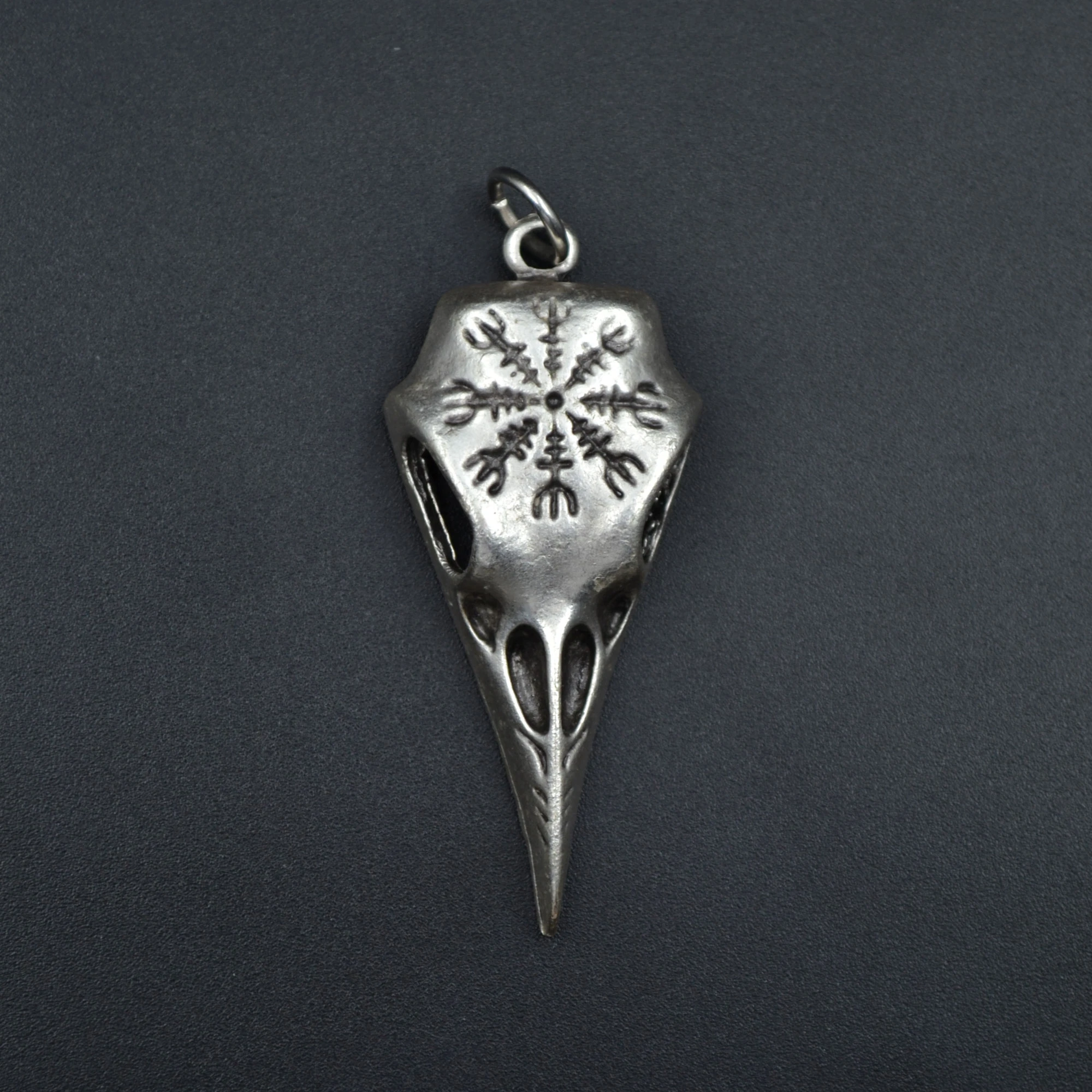 Kuzgun Kafatası - Vegvisir Kolye - Gümüş ( Silver ) Renk - 60 cm Deri İp Kolye