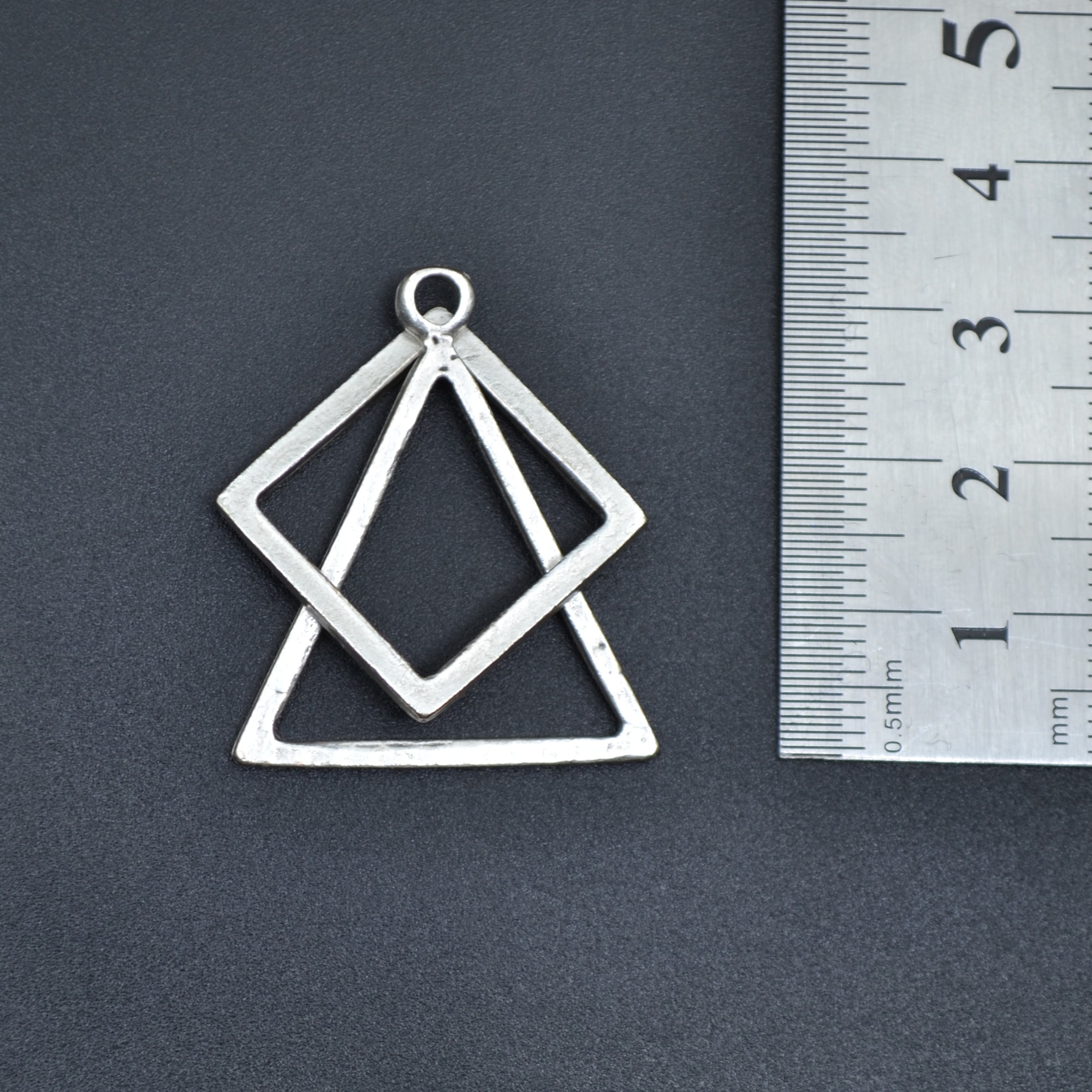 Üçgen Kare Geometrik Kolye - Gümüş ( Silver ) Renk - 60 cm Deri İp Kolye