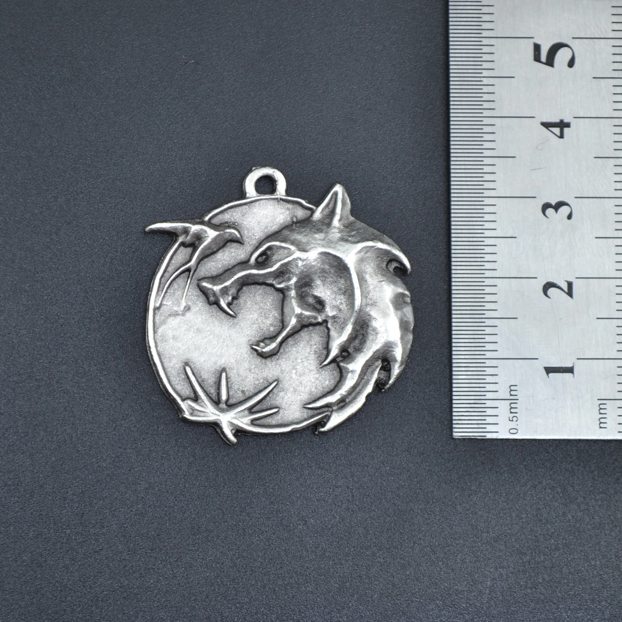 The Witcher 3 Madalyon Kolye - Gümüş ( Silver ) Renk - 60 cm Deri İp Kolye