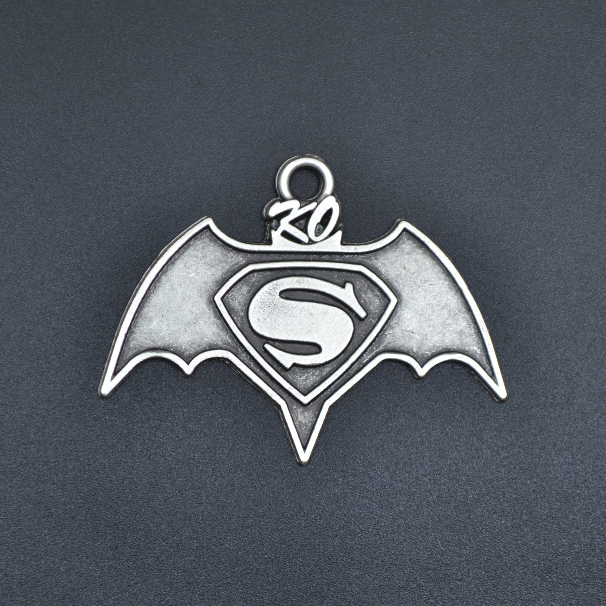 Batman Süperman Kolye - Gümüş ( Silver ) Renk - 60 cm Deri İp Kolye