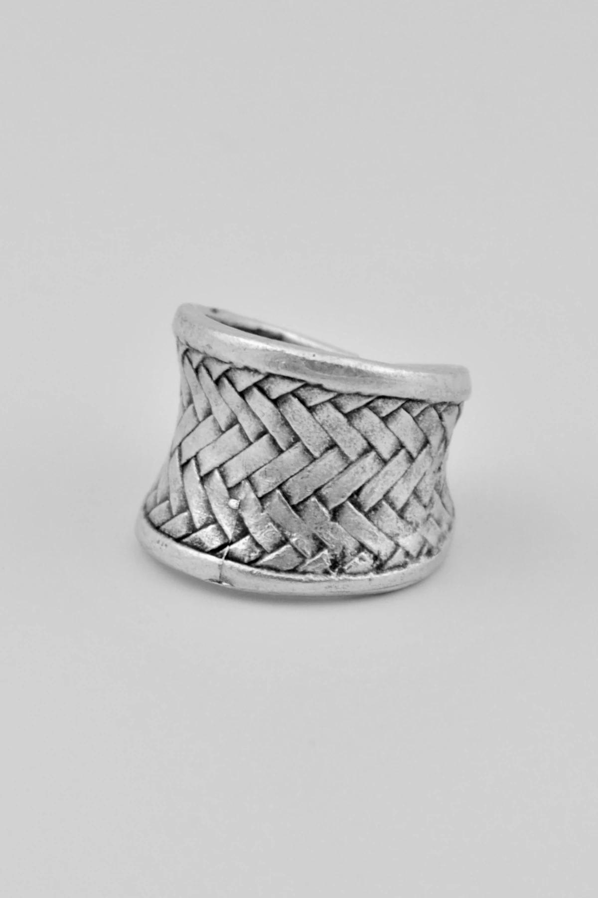 Örgü Görünümlü Gümüş Kaplama Ayarlamalı Kadın Erkek Yüzük