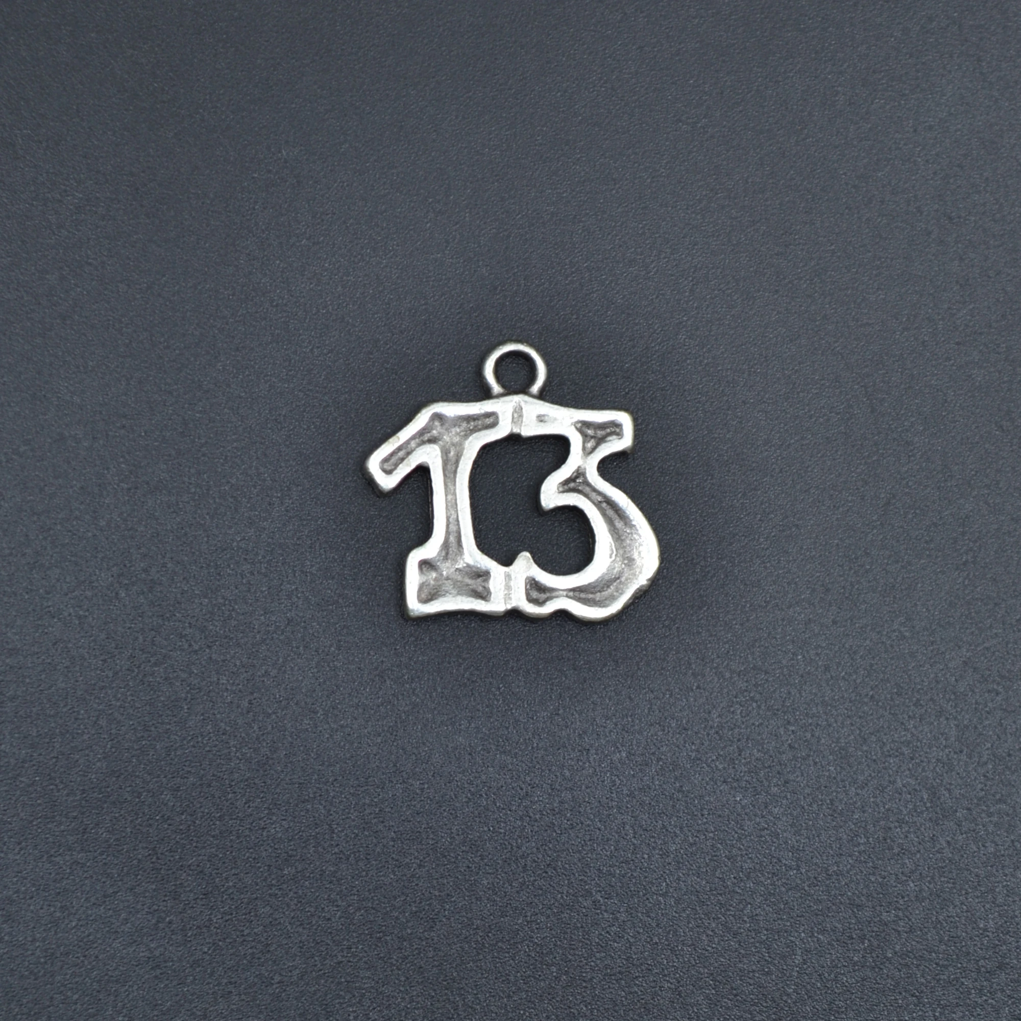 Minimal 13 Yazılı Kolye - Gümüş ( Silver ) Renk - 60 cm Deri İp Kolye