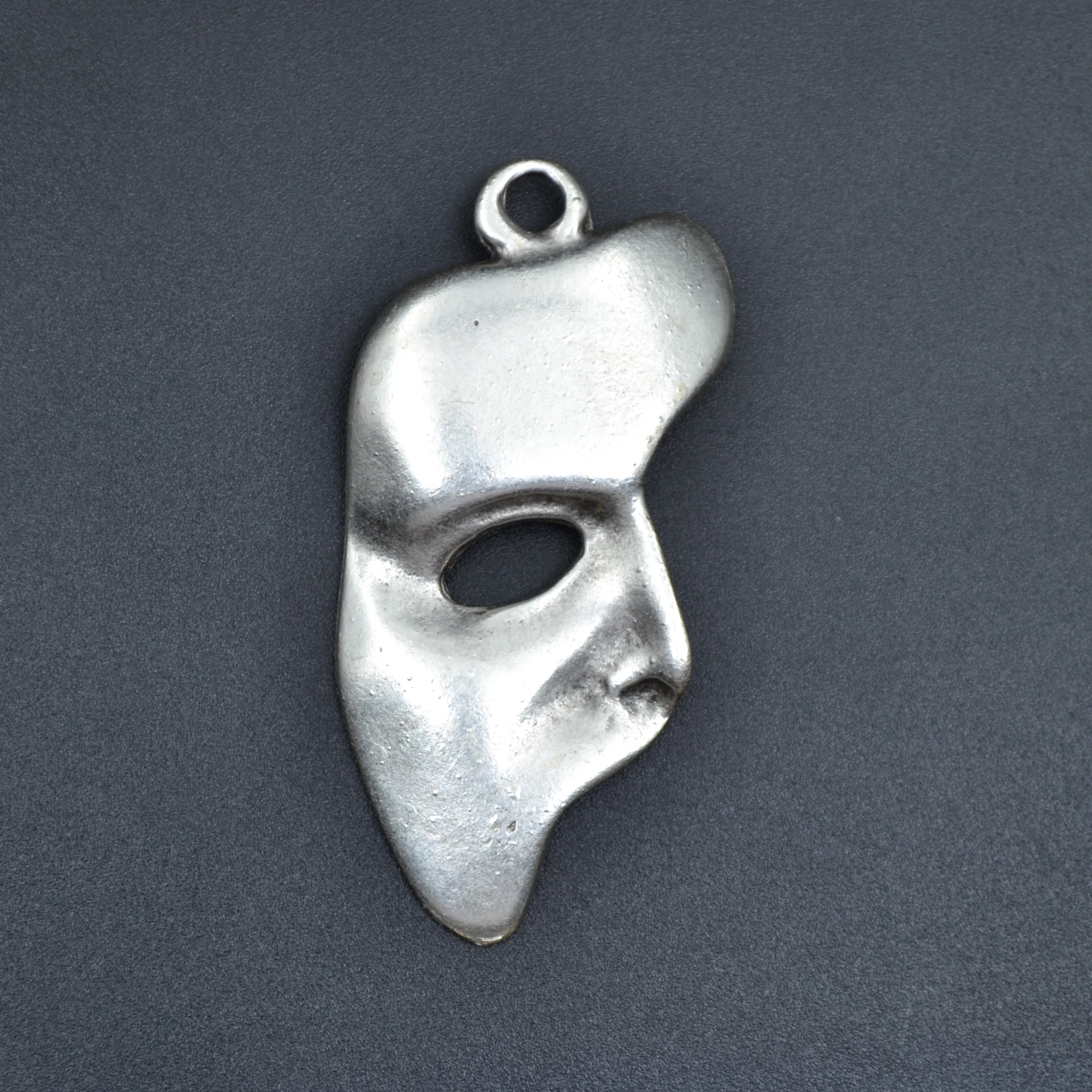 The Phantom Of The Opera - Maske Kolye - Gümüş ( Silver ) Renk - 60 cm Deri İp Kolye