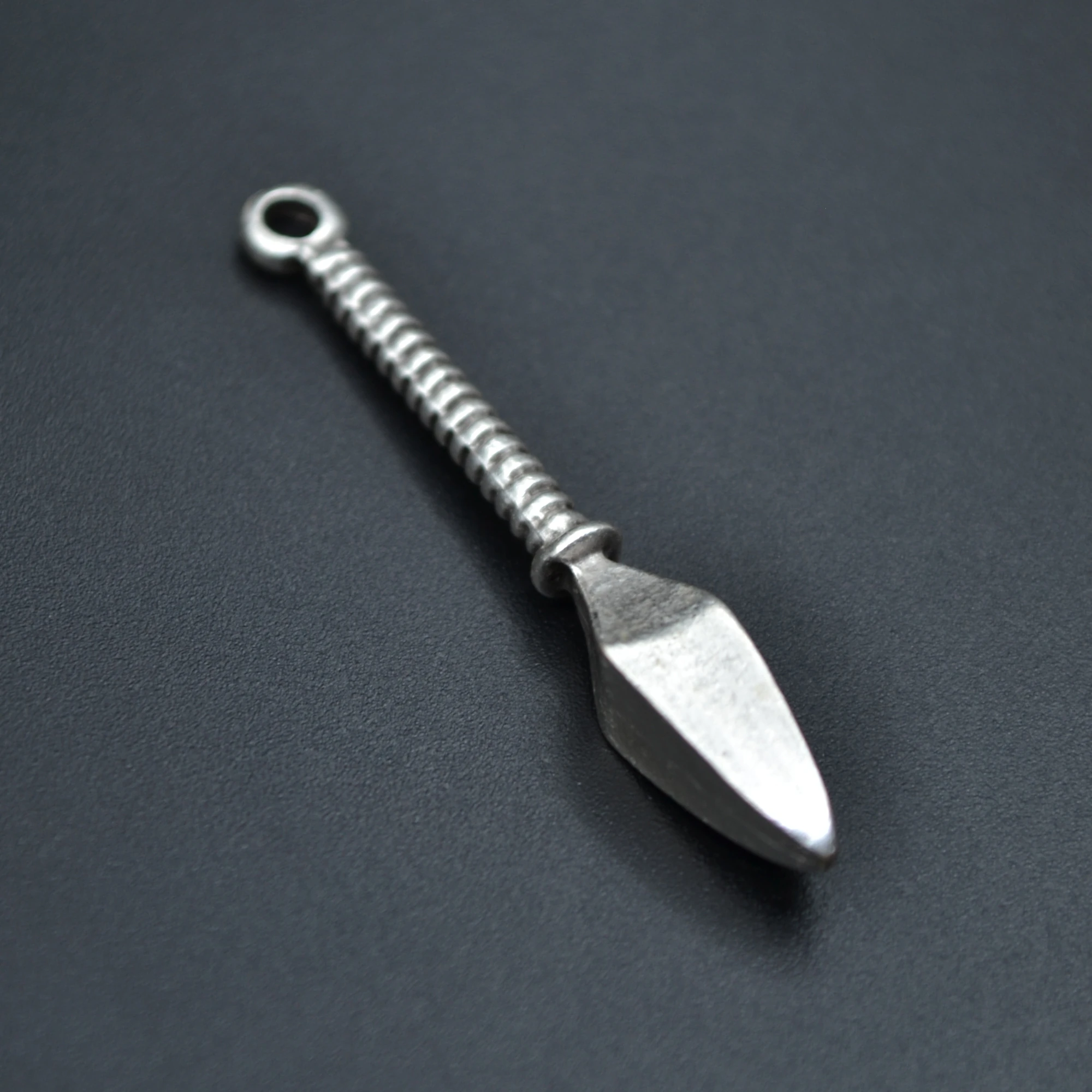 Mızrak Ucu Şeklinde Kolye Ucu - Gümüş ( Silver ) Renk