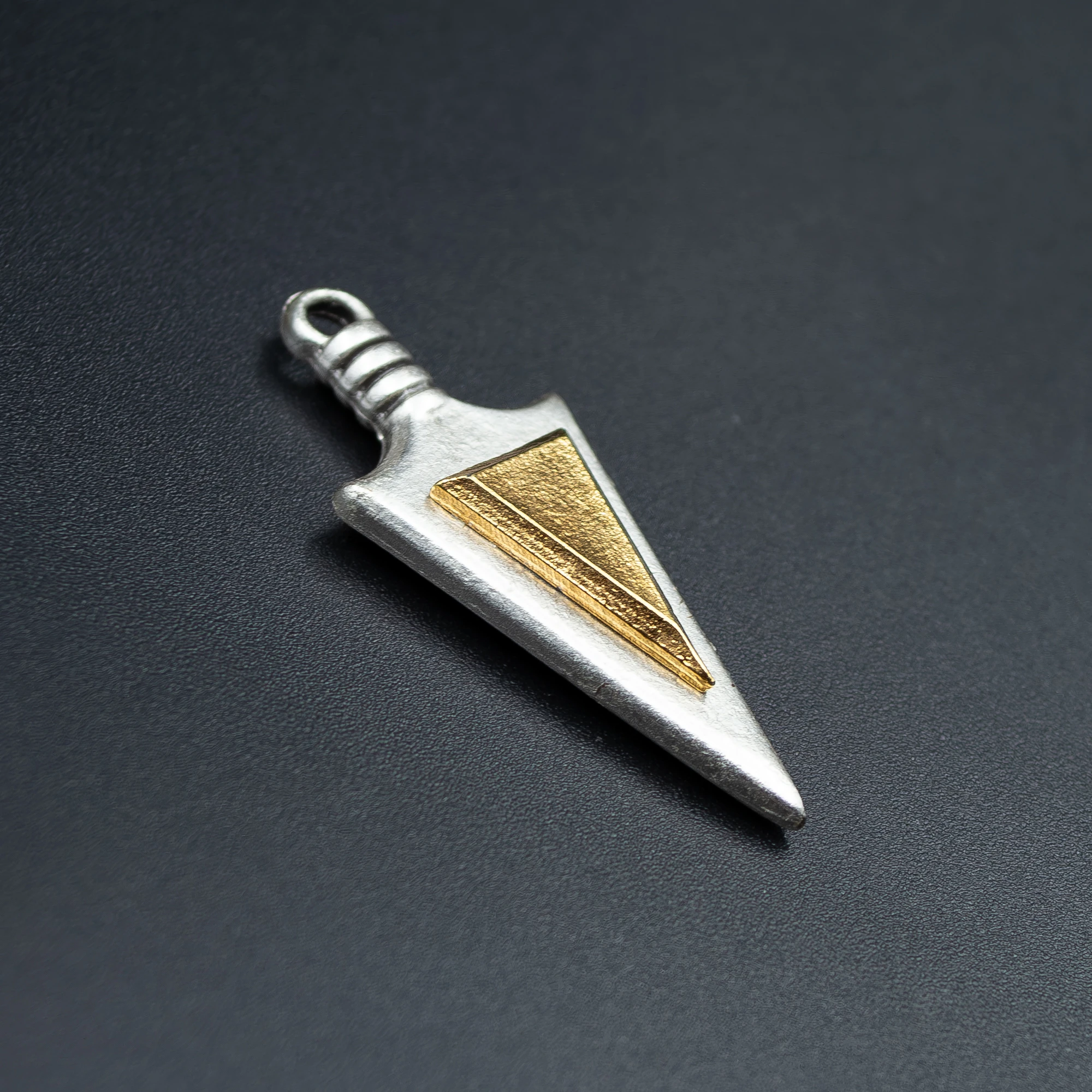 Ok Ucu Üçgen Detaylı Kolye - Gümüş ( Silver ) Renk - 60 cm Düz Ezme Zincir Kolye