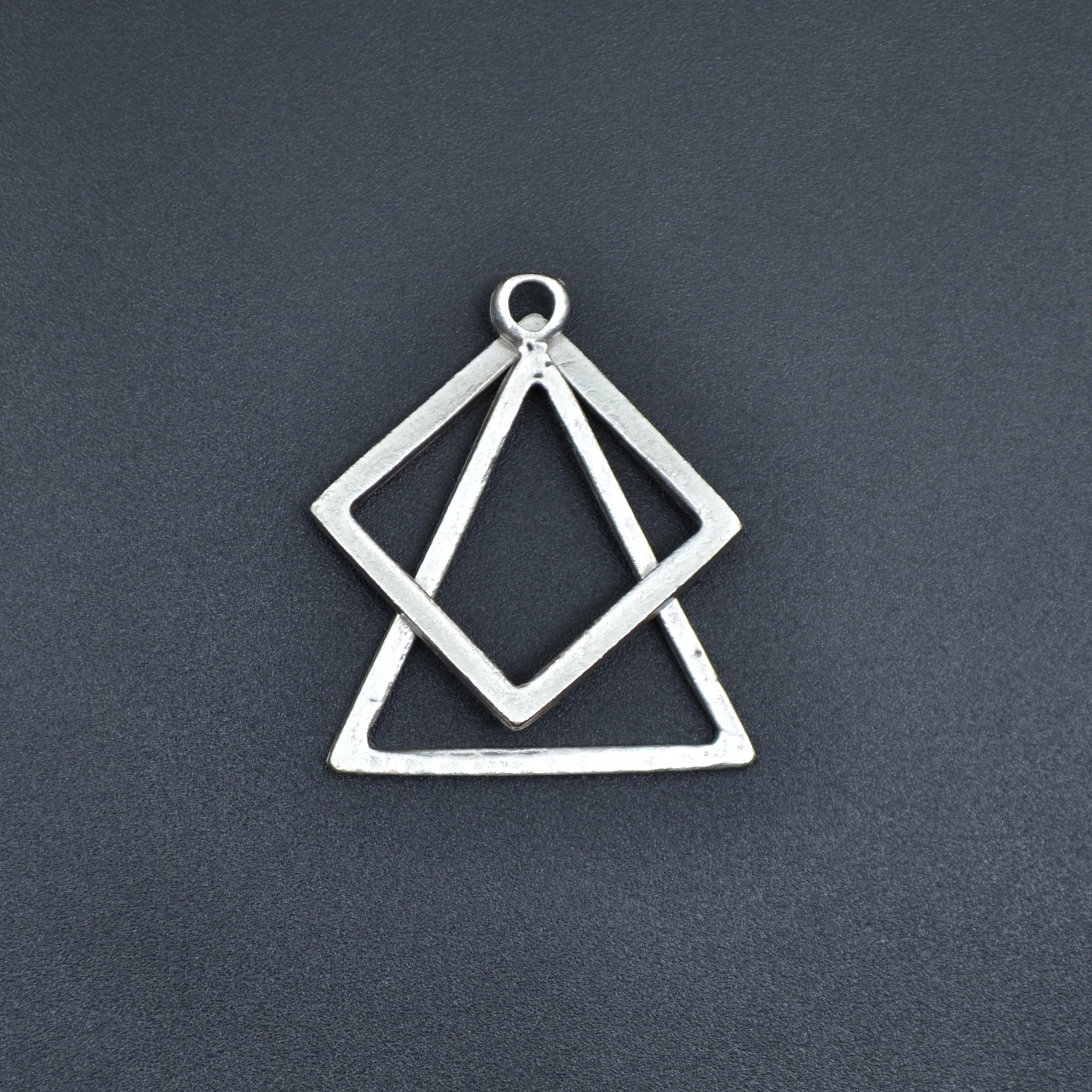 Üçgen Kare Geometrik Kolye - Gümüş ( Silver ) Renk - 60 cm Düz Ezme Zincir Kolye