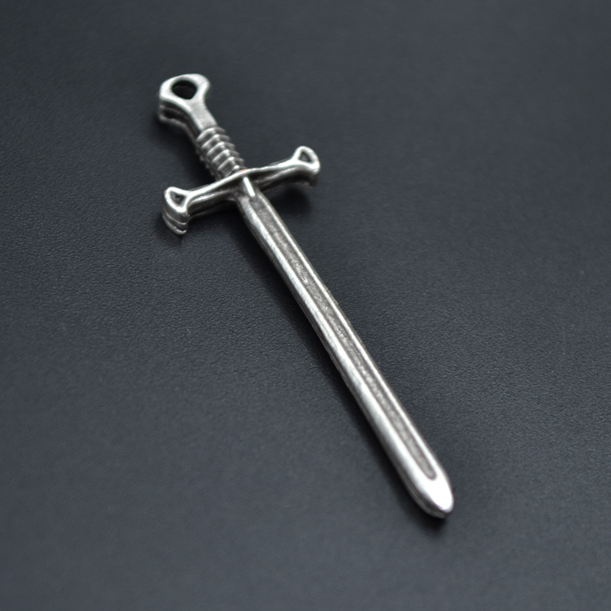 Kılıç Kolye Ucu - Gümüş ( Silver ) Renk