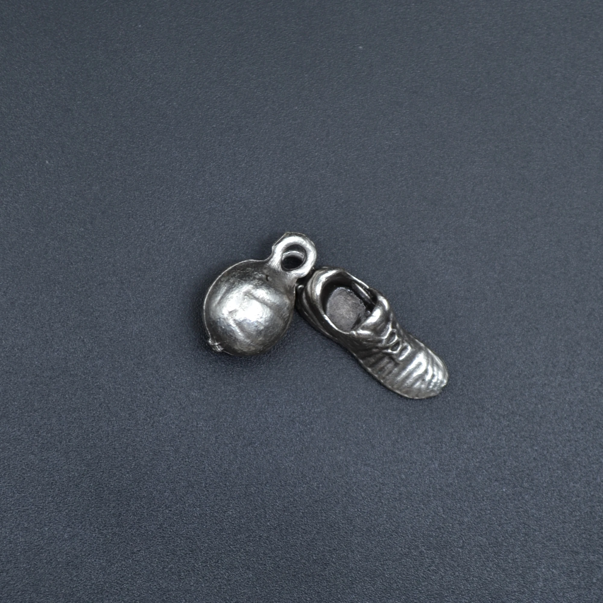 Futbol - Krampon -Top Kolye Ucu - Gümüş ( Silver ) Renk