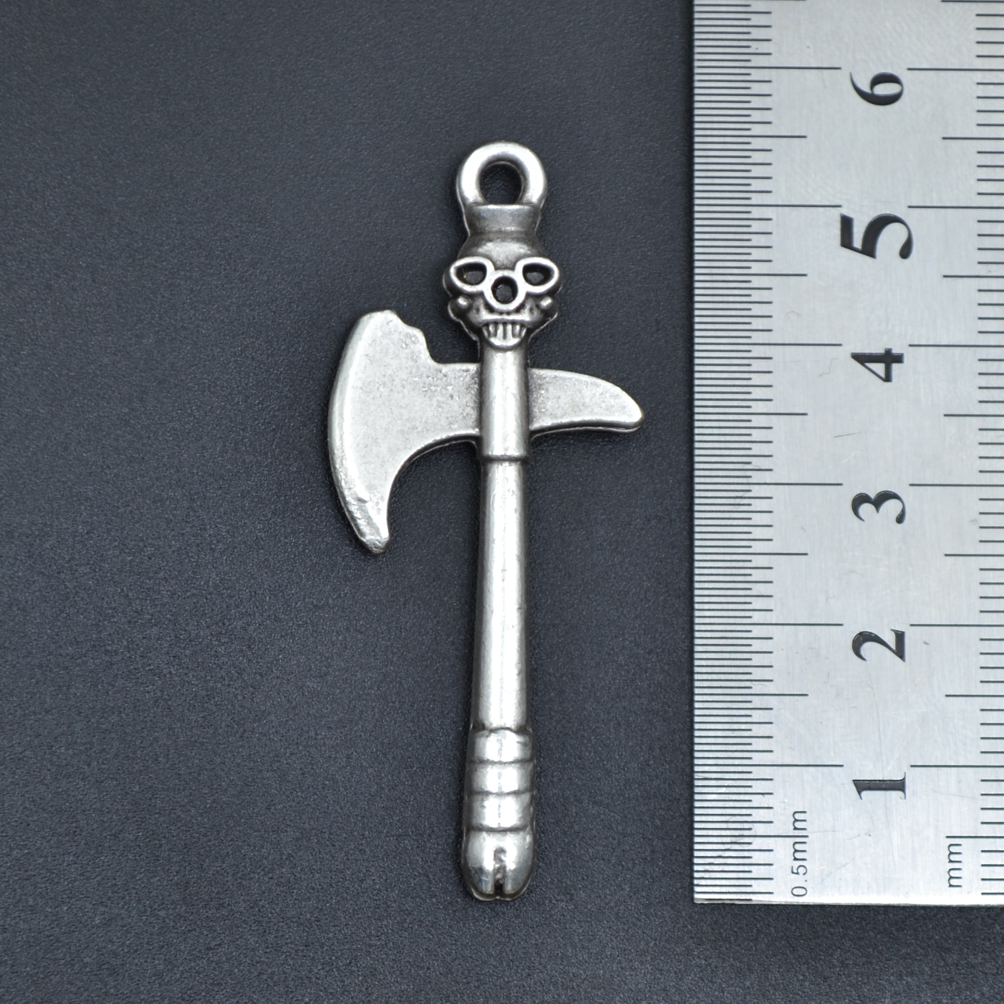 Kuru Kafa Savaş Baltası Kolye - Gümüş ( Silver ) Renk - 60 cm Deri İp Kolye