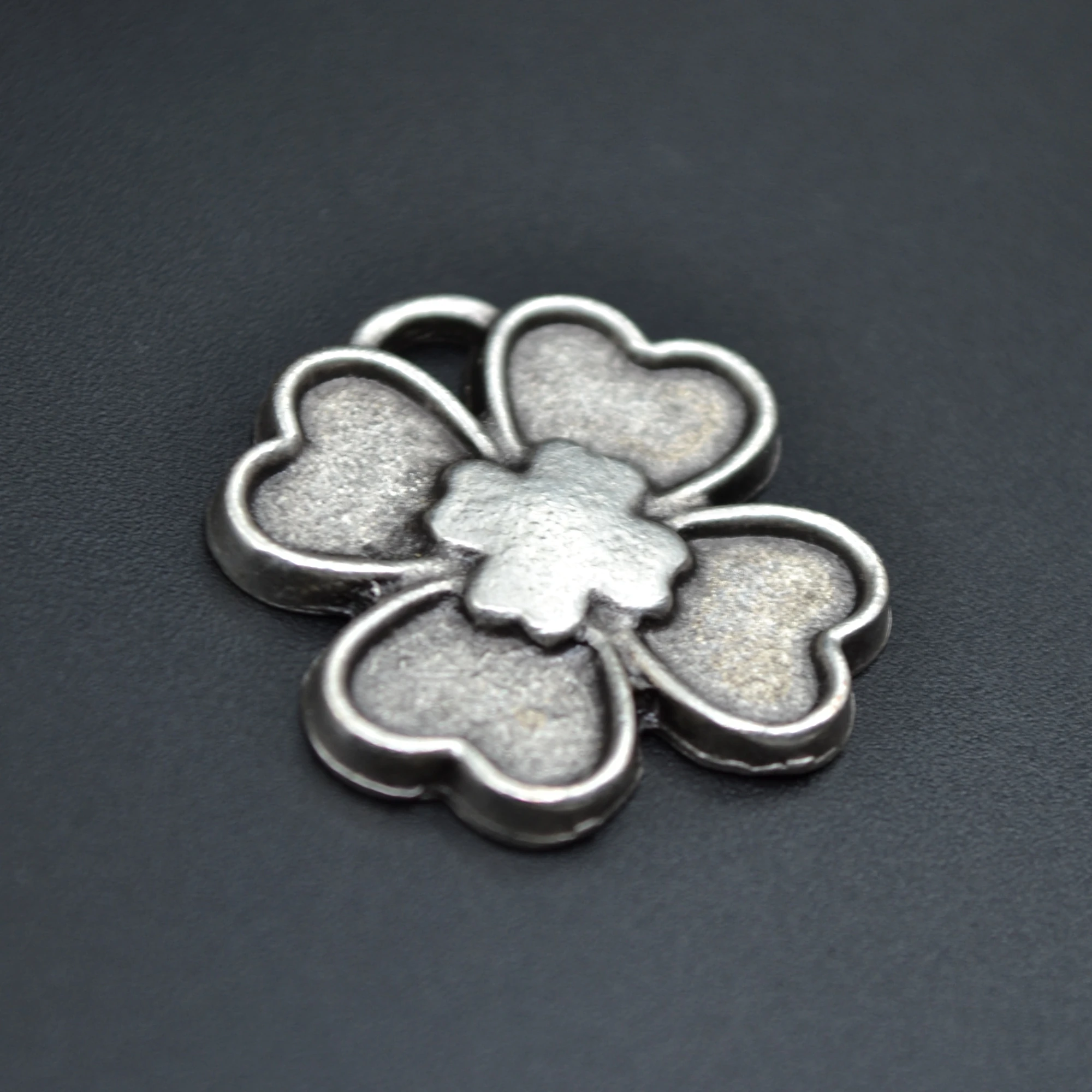 Dört Yapraklı Yonca Kolye - Gümüş ( Silver ) Renk - 60 cm Düz Ezme Zincir Kolye