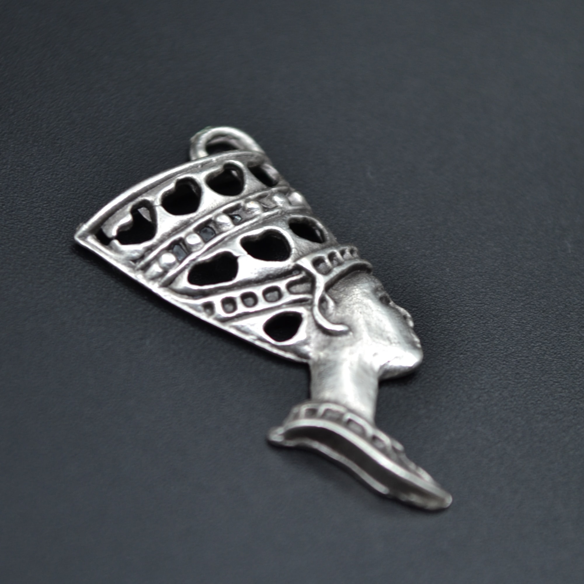 Mısır Kraliçesi Nefertiti Kolye Ucu - Gümüş ( Silver ) Renk