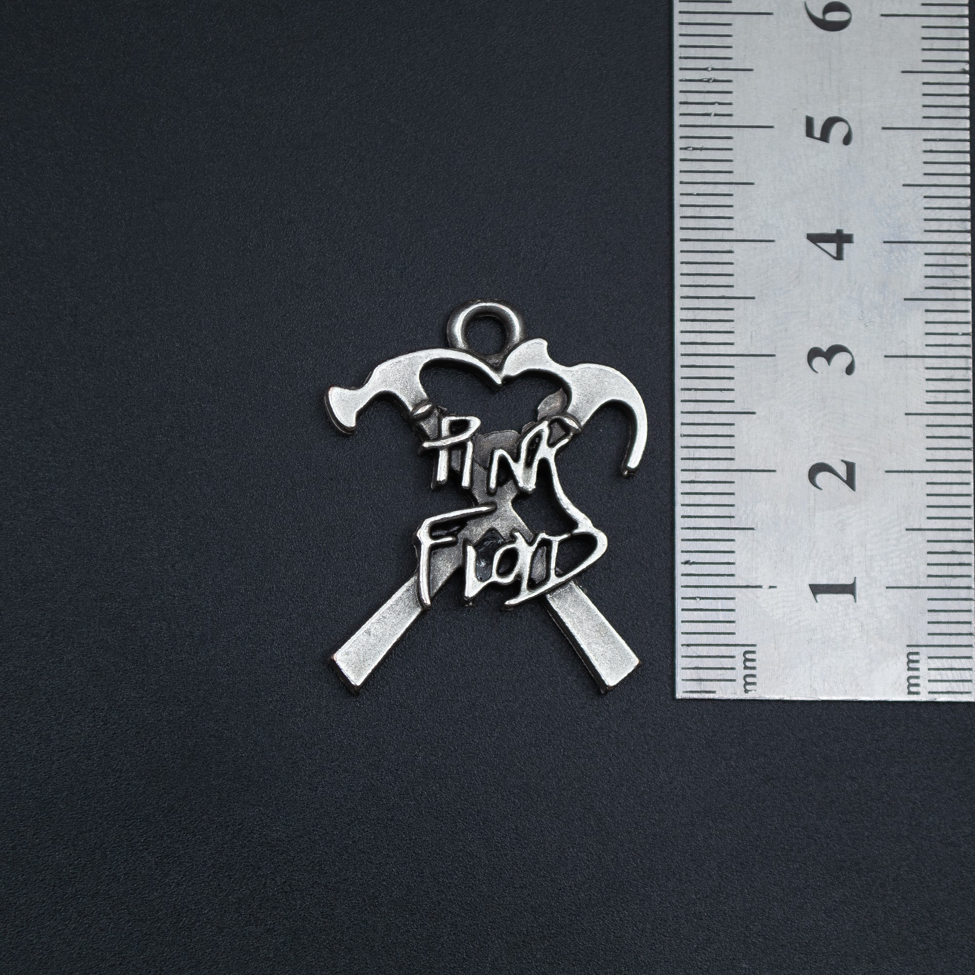 Pink Floyd Kolye - Gümüş ( Silver ) Renk - 60 cm Deri İp Kolye