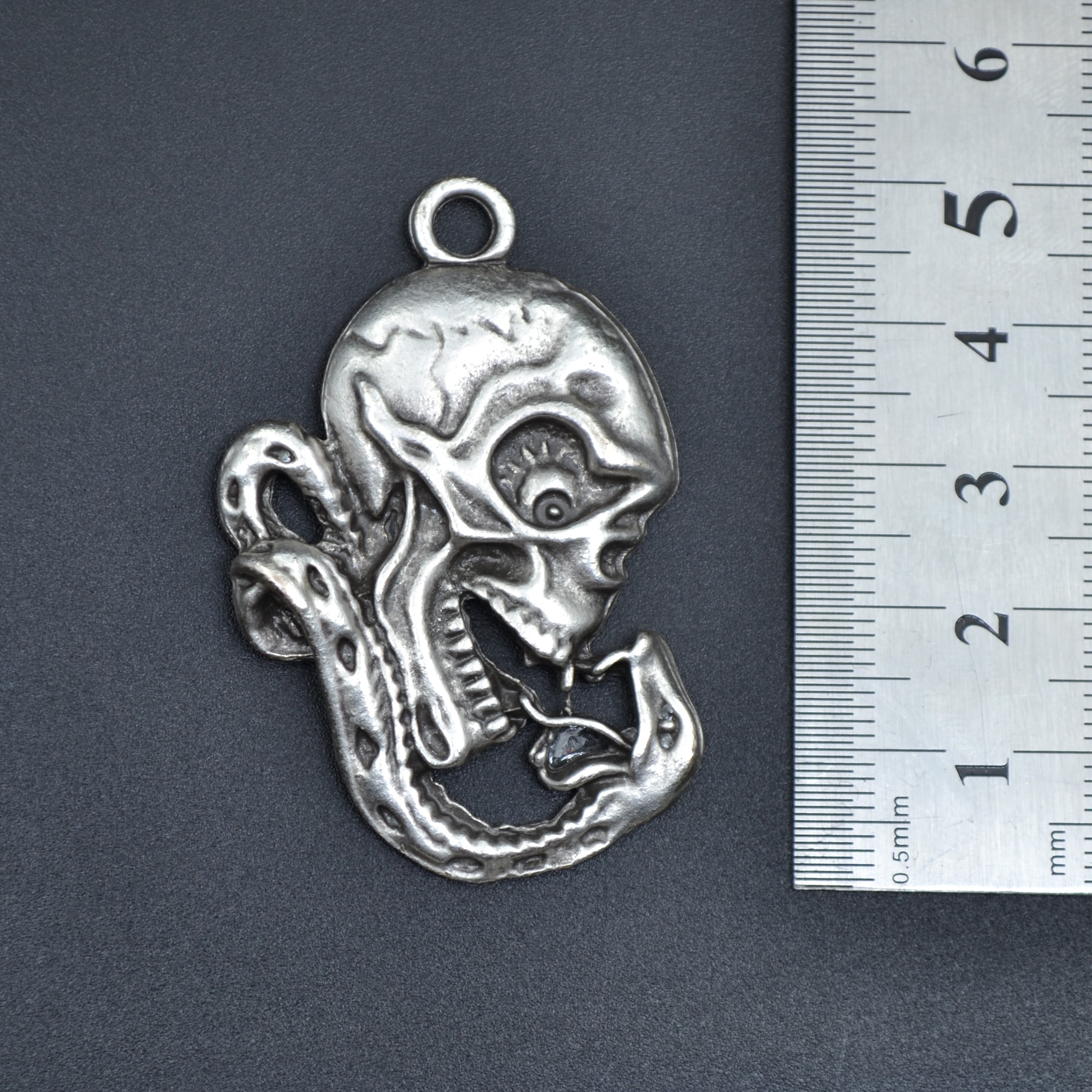 Yılan - Kuru Kafa - Venom Kolye - Gümüş ( Silver ) Renk - 60 cm Düz Ezme Zincir Kolye
