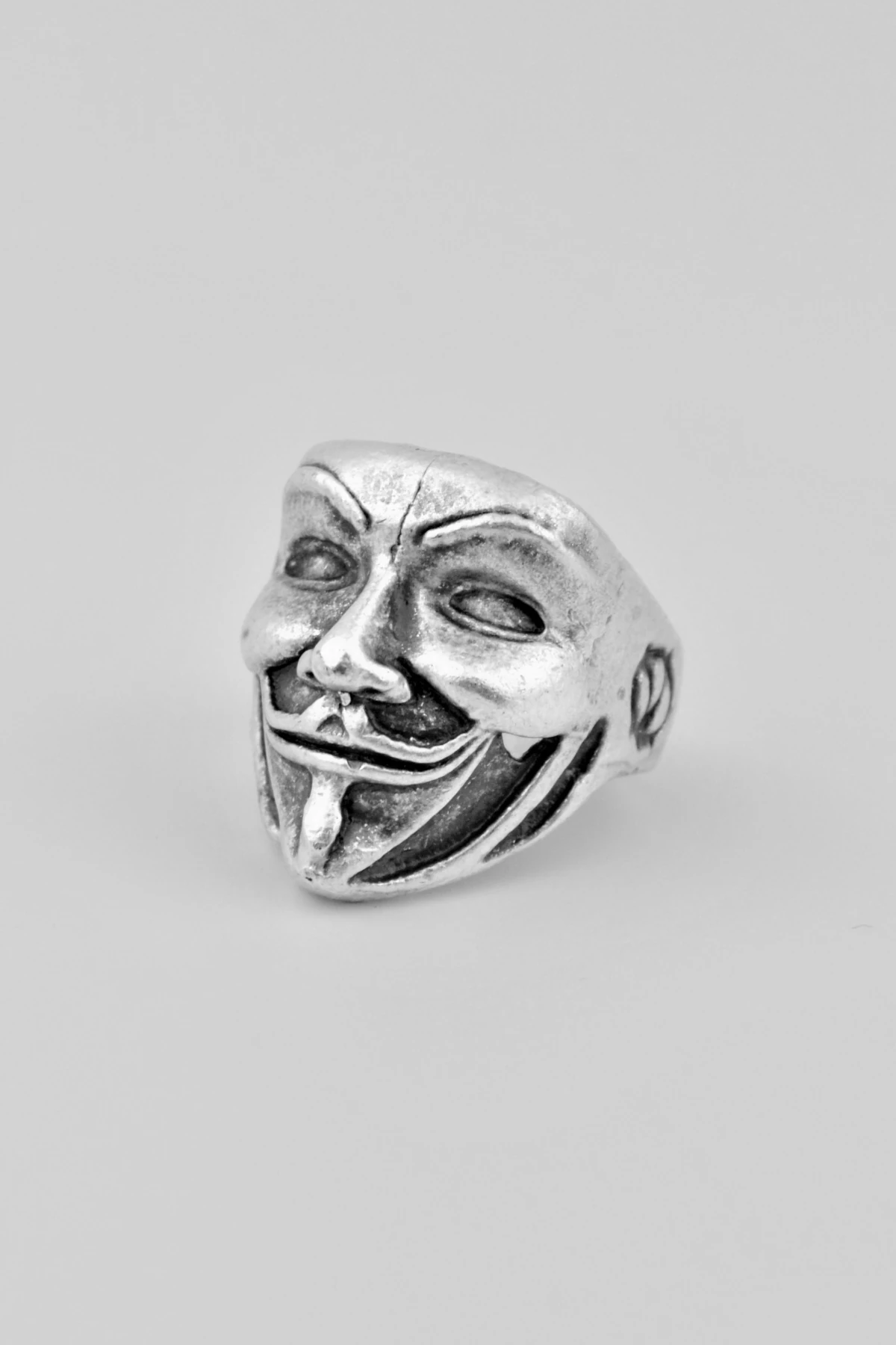 V For Vendetta Gümüş Kaplama Ayarlamalı Erkek Yüzük