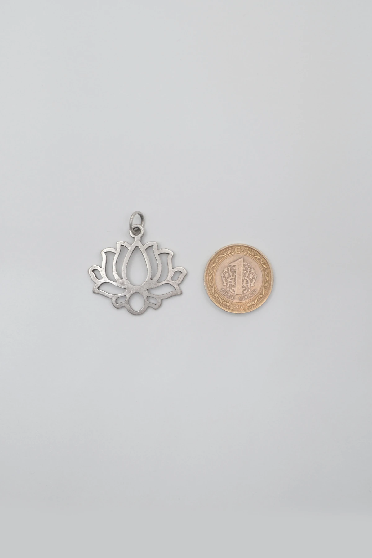 Lotus Çiçeği Kolye Ucu - Gümüş ( Silver ) Renk