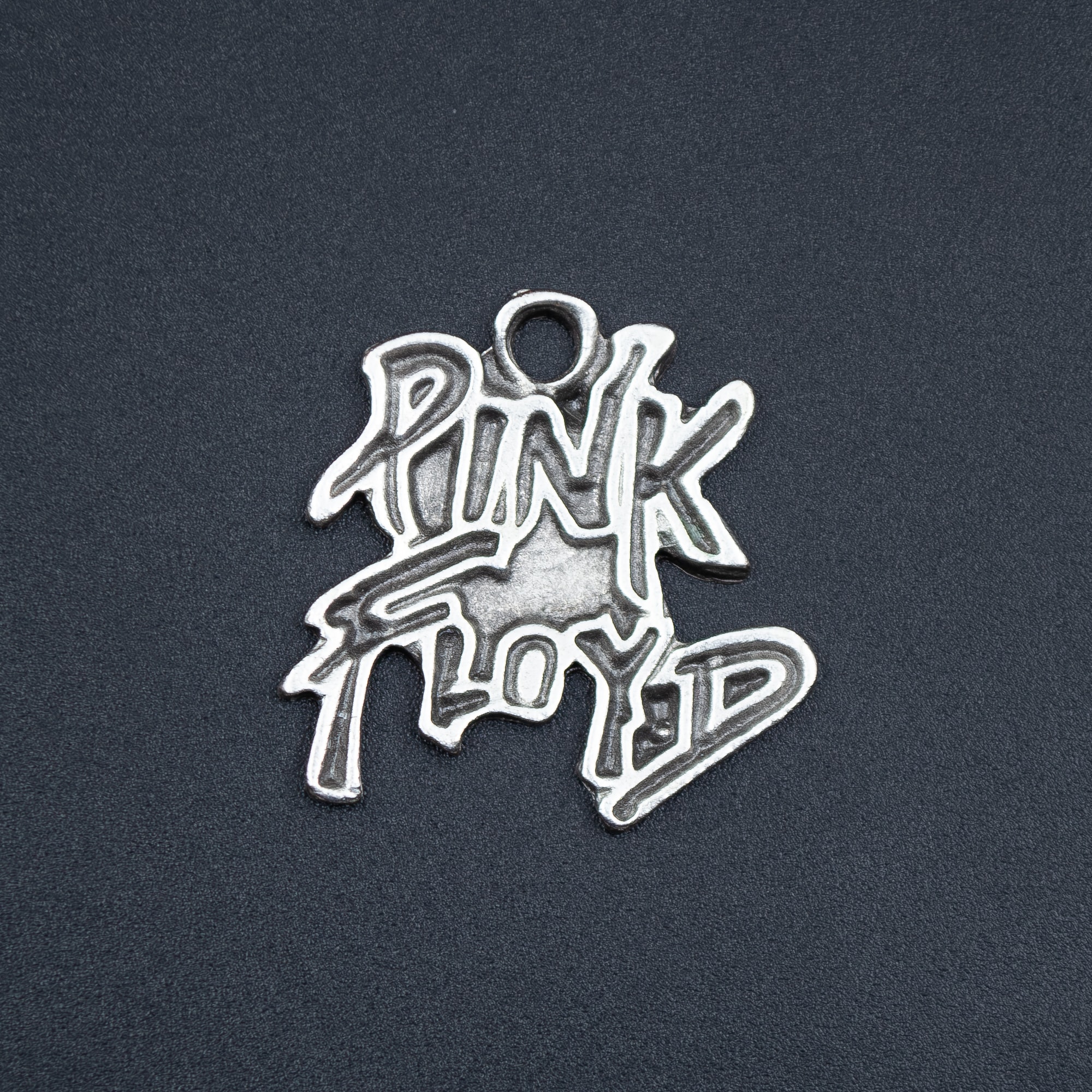 Pink Floyd Kolye - Gümüş ( Silver ) Renk - 60 cm Deri İp Kolye