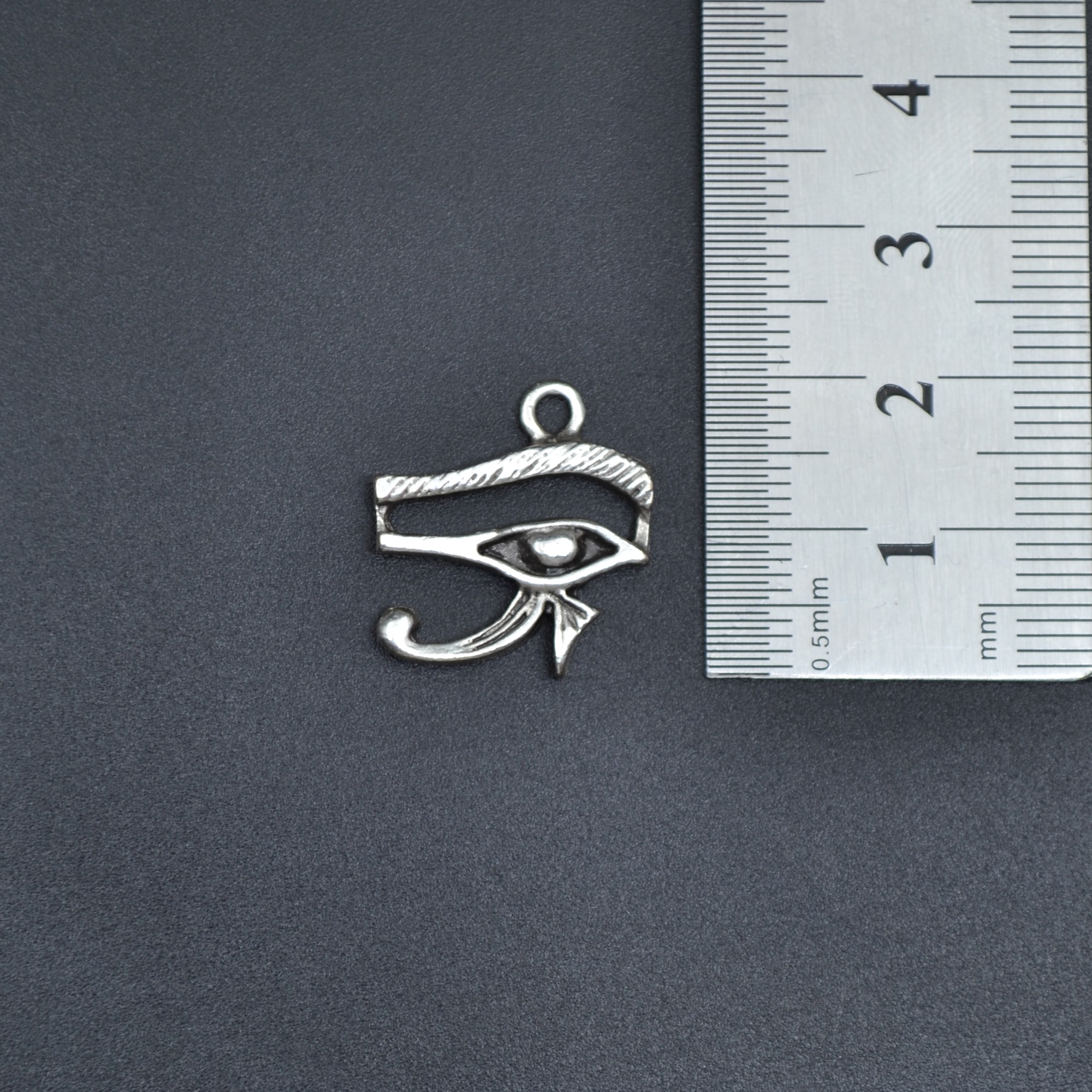 Minimal Ra'nın Gözü Kolye - Gümüş ( Silver ) Renk - 60 cm Örme Zincir Kolye
