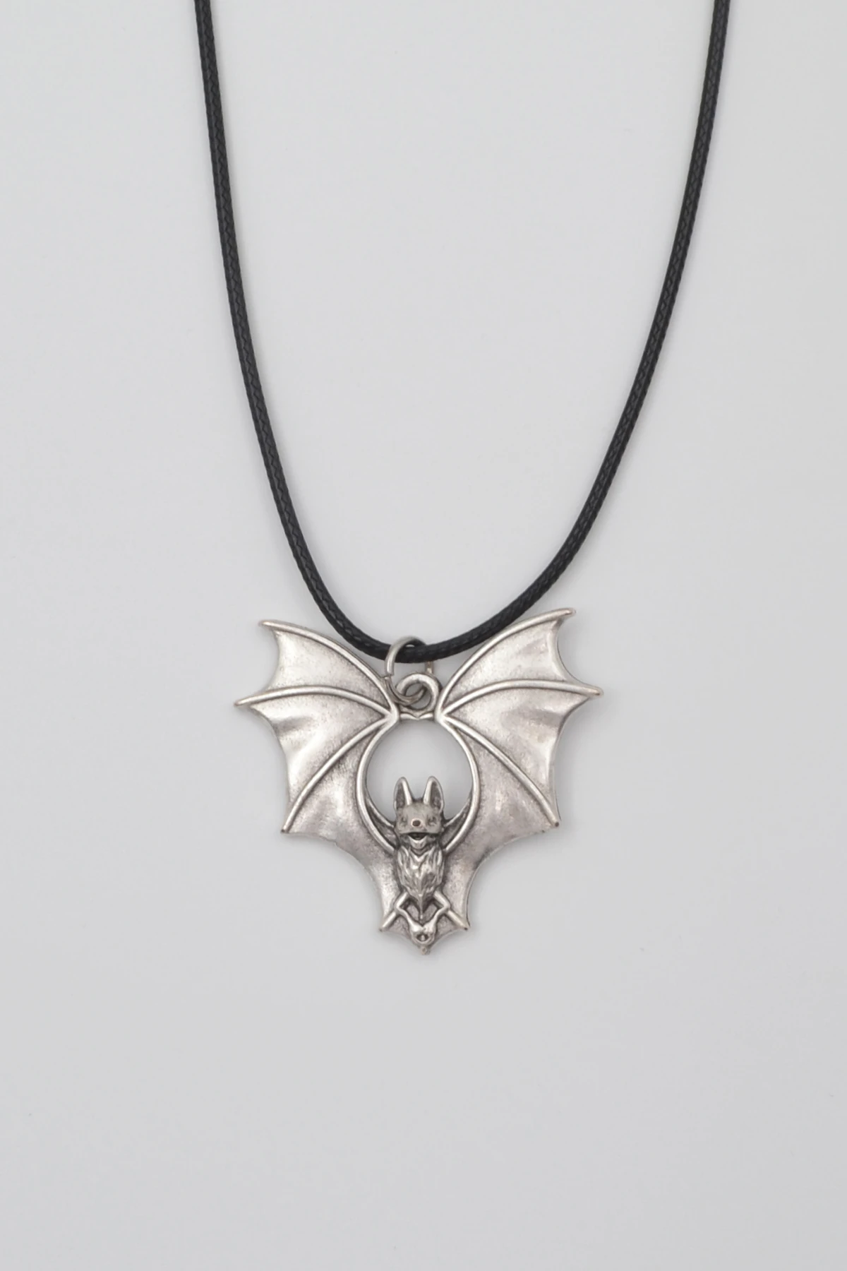 Gotik Yarasa Kolye - Gümüş ( Silver ) Renk - 60 cm Deri İp Kolye