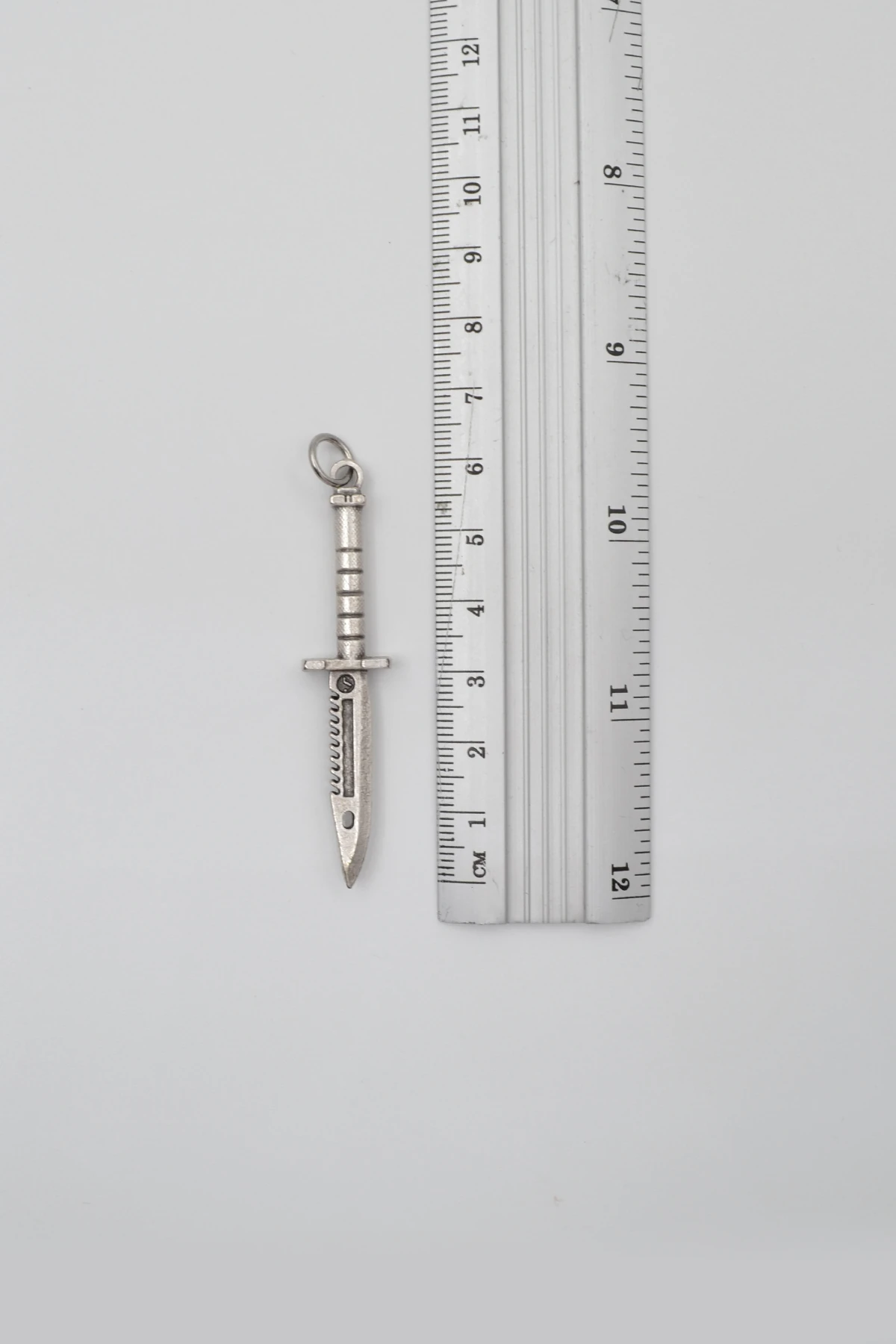 Testere Dişli Taktik Bıçak Kolye Ucu - Gümüş ( Silver ) Renk