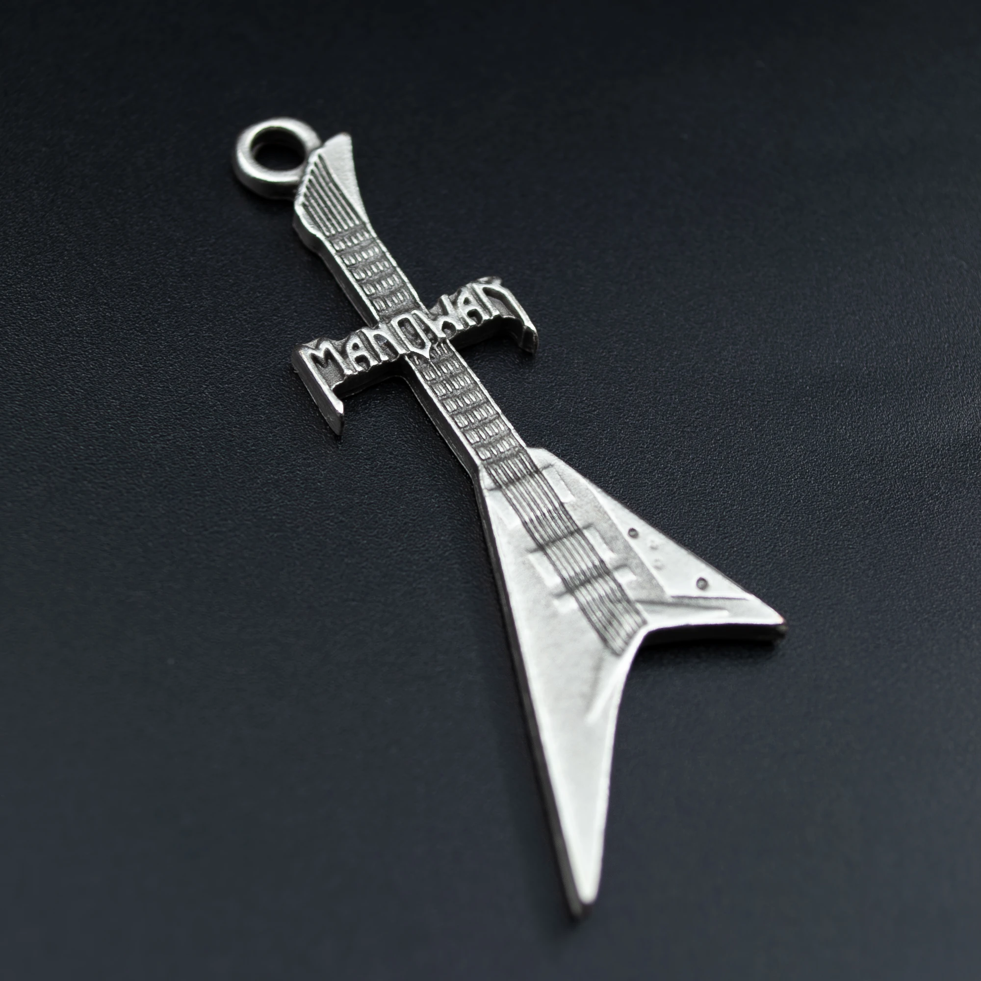 Manowar Elektro Gitar Kolye - Gümüş ( Silver ) Renk - 60 cm Düz Ezme Zincir Kolye