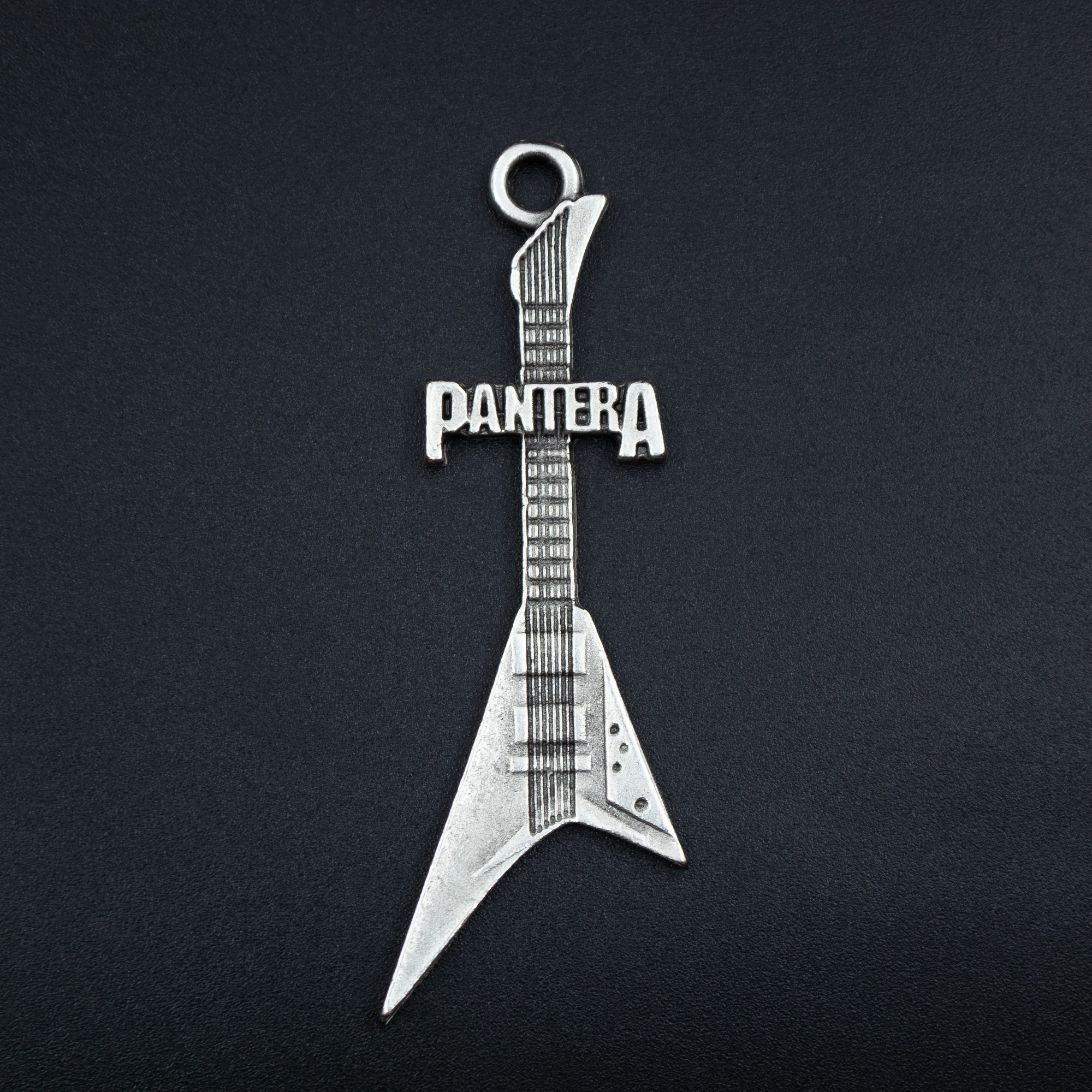 Pantera Elektro Gitar Kolye - Gümüş ( Silver ) Renk - 60 cm Düz Ezme Zincir Kolye