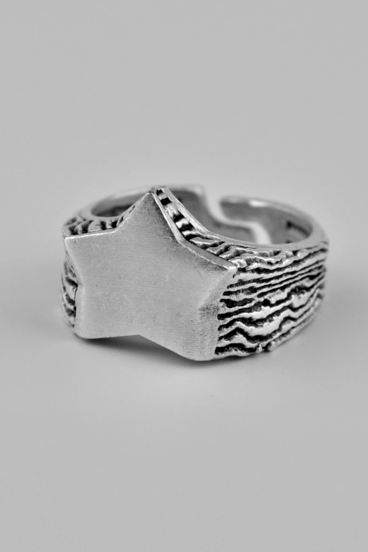 Yıldız Şeklinde Antik Gümüş Kaplama Ayarlamalı Erkek Kadın Yüzük