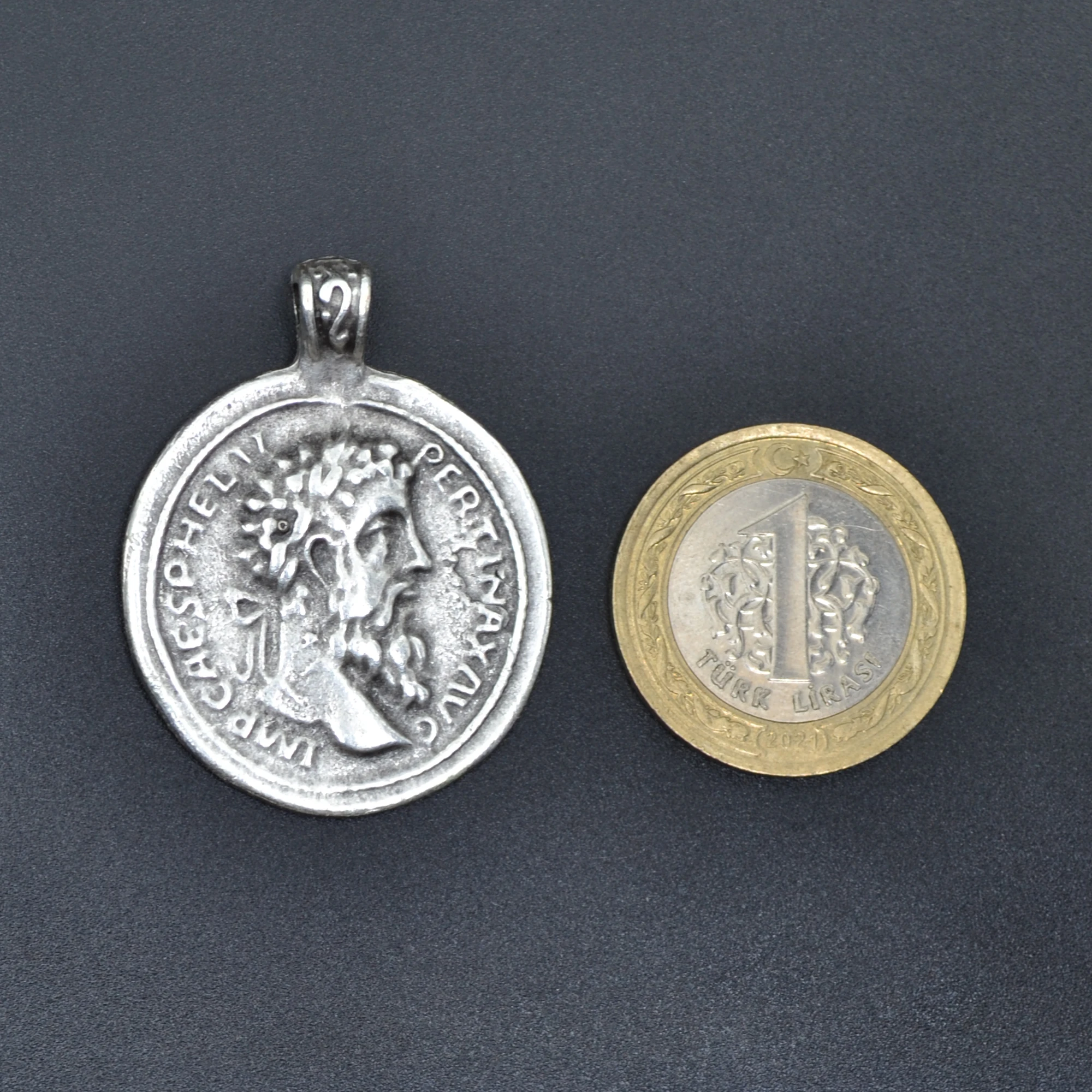 Roma Parası Sikke Kolye - Gümüş ( Silver ) Renk - 60 cm Deri İp Kolye