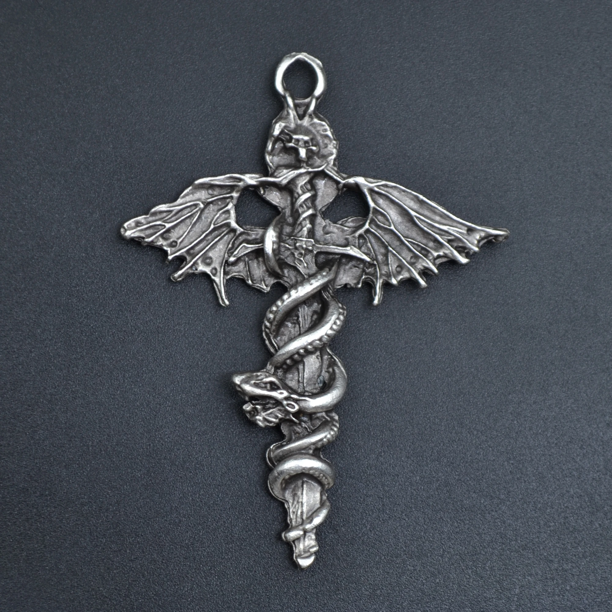 Kılıç Yarasa Yılan Kolye Ucu - Gümüş ( Silver ) Renk