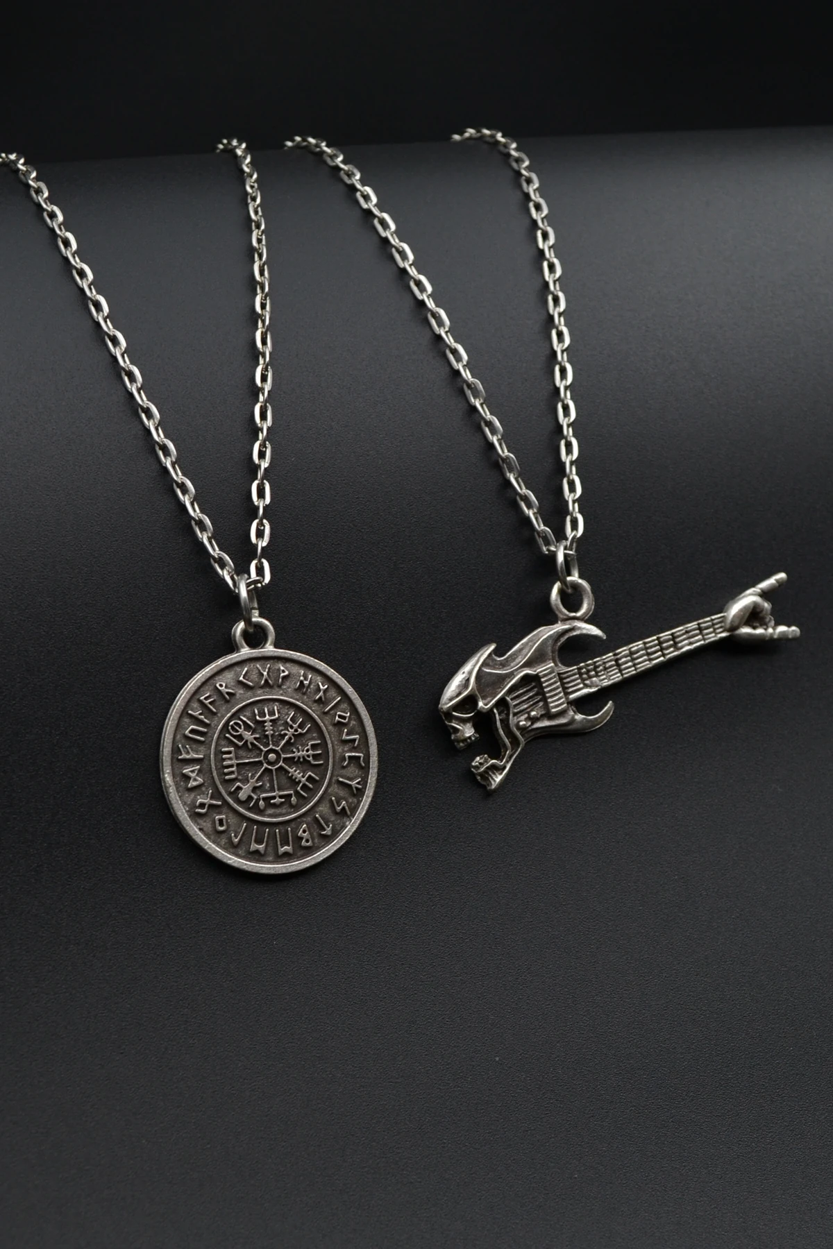 2'li Viking Pusula Kuru Kafa Elektro Gitar Erkek Kadın Kolye Seti