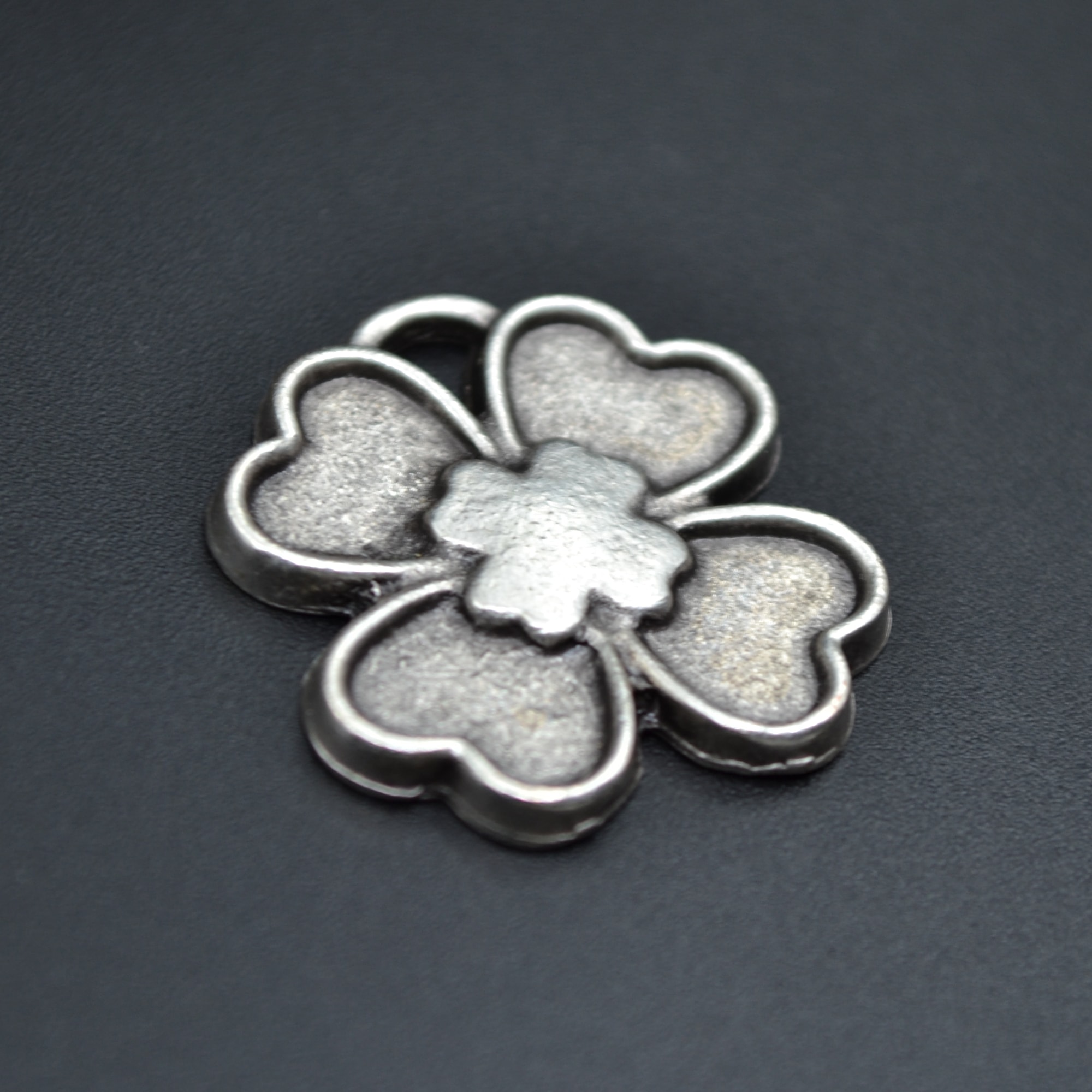 Dört Yapraklı Yonca Kolye - Gümüş ( Silver ) Renk - 60 cm Deri İp Kolye