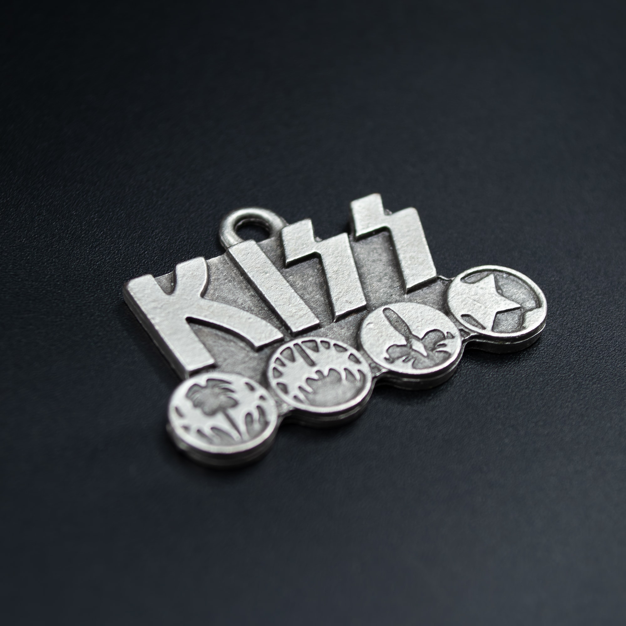 Kiss Kolye Ucu - Gümüş ( Silver ) Renk