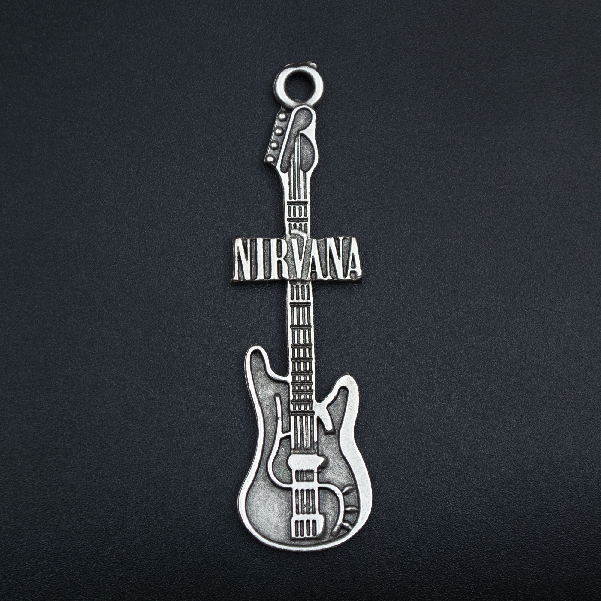 Nirvana Elektro Gitar Kolye - Gümüş ( Silver ) Renk - 60 cm Deri İp Kolye