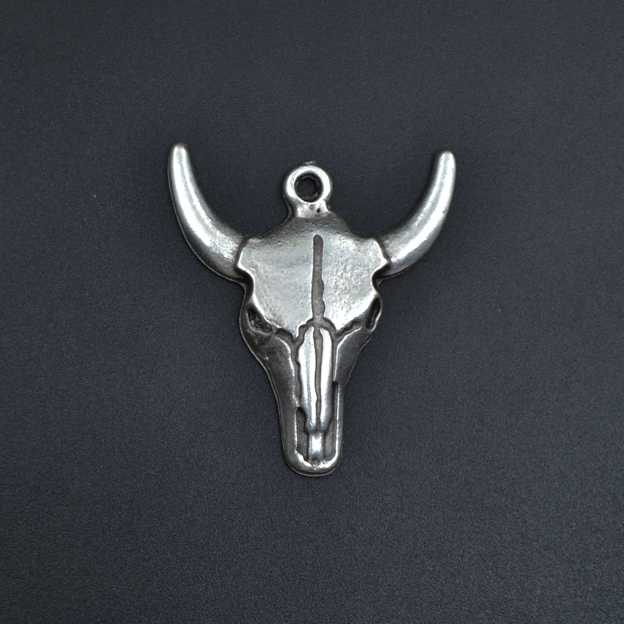 Boğa - Kuru Kafa Kolye - Gümüş ( Silver ) Renk - 60 cm Deri İp Kolye