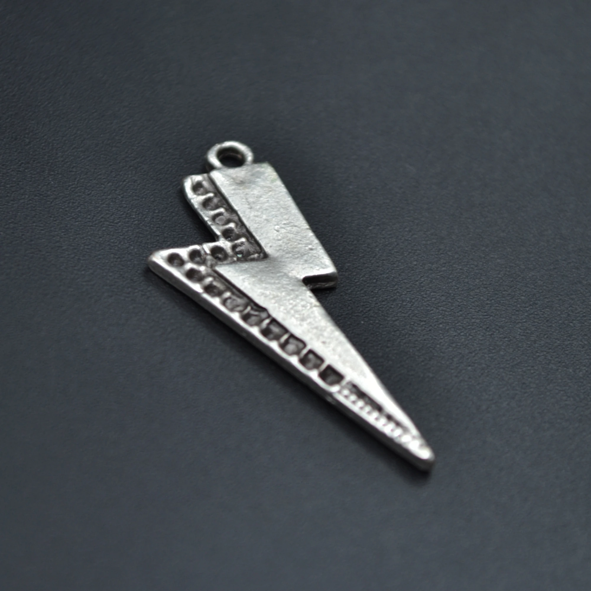 Şimşek - Flash Kolye Ucu - Gümüş ( Silver ) Renk