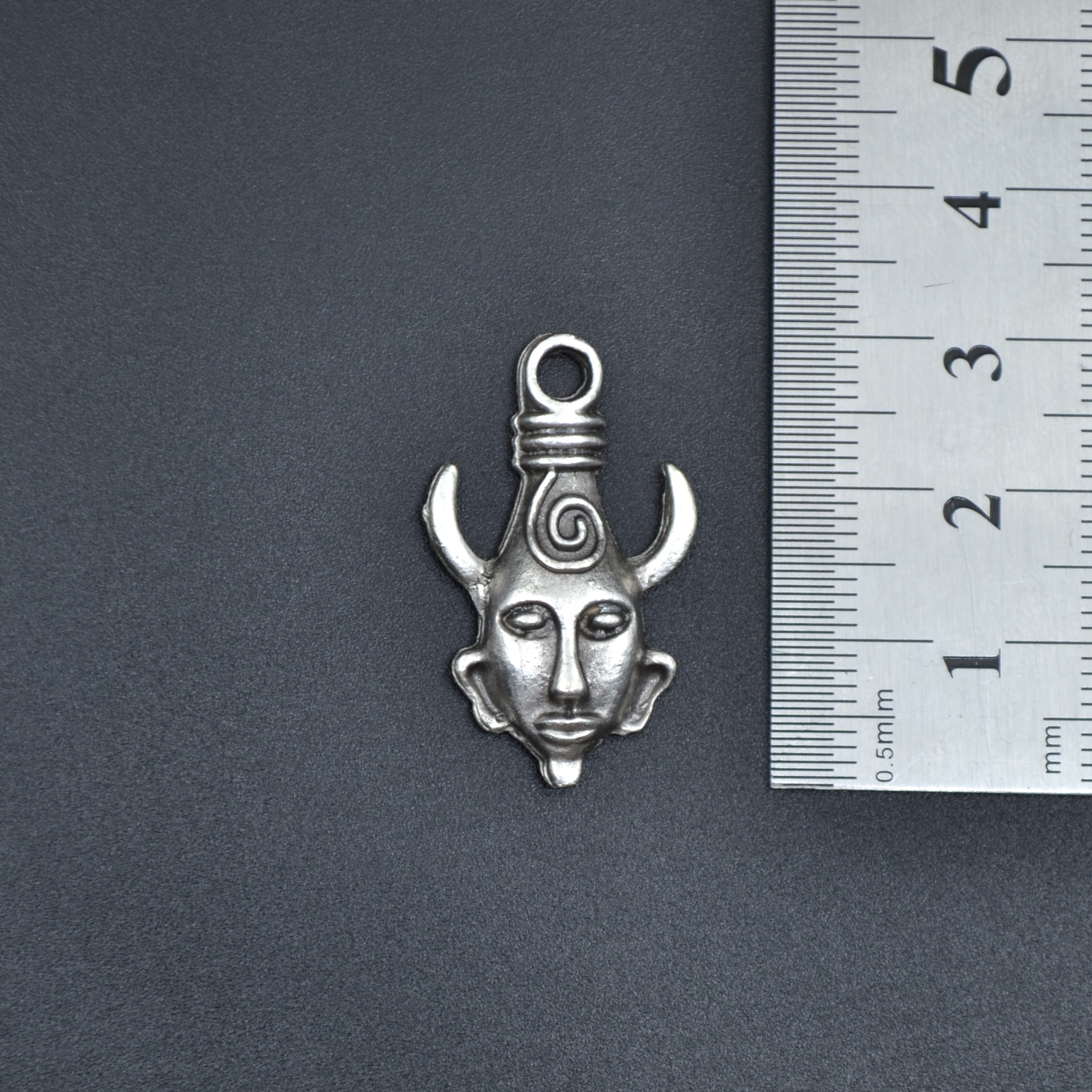 Supernatural - Dean Winchester Kolye - Gümüş ( Silver ) Renk - 60 cm Deri İp Kolye