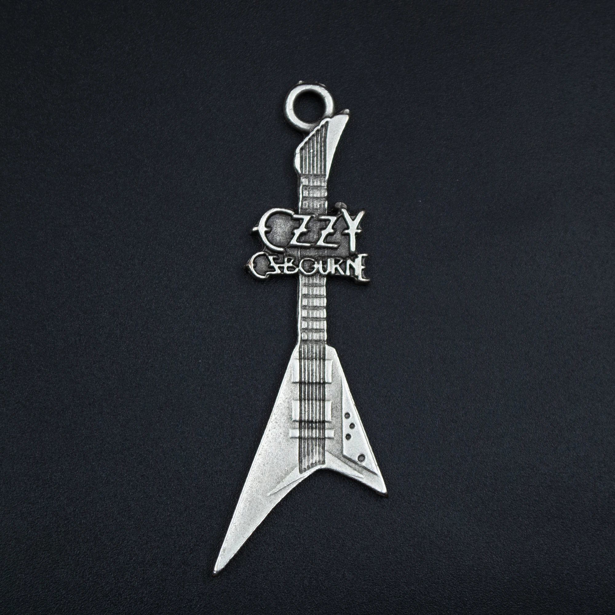 Ozzy Osbourne Elektro Gitar Kolye - Gümüş ( Silver ) Renk - 60 cm Düz Ezme Zincir Kolye