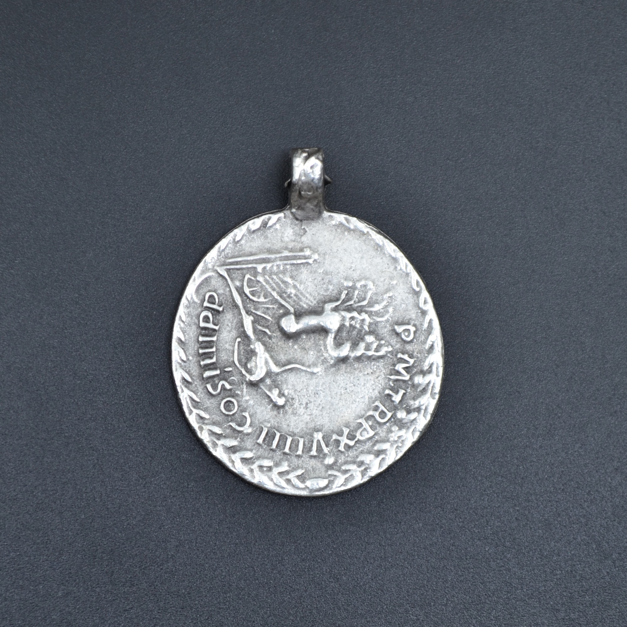 Roma Parası Sikke Kolye - Gümüş ( Silver ) Renk - 60 cm Deri İp Kolye