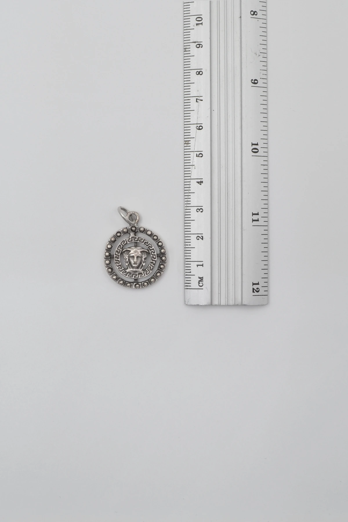 Mitolojik Medusa Düz Ezme Zincir Kolye - Antik Gümüş Kaplama - Kadın Erkek - 60 cm