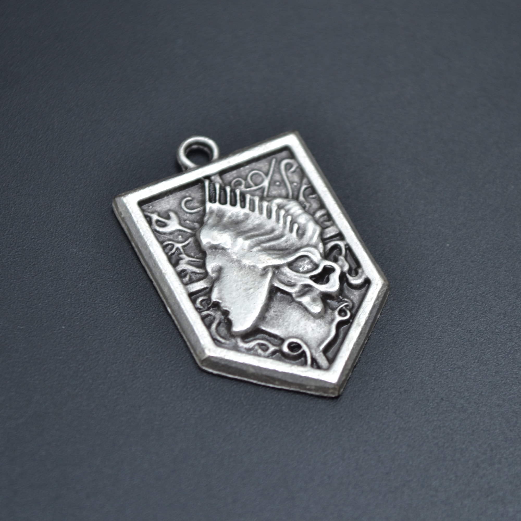Anime Attack On Titan Sina Kolye Ucu - Gümüş ( Silver ) Renk