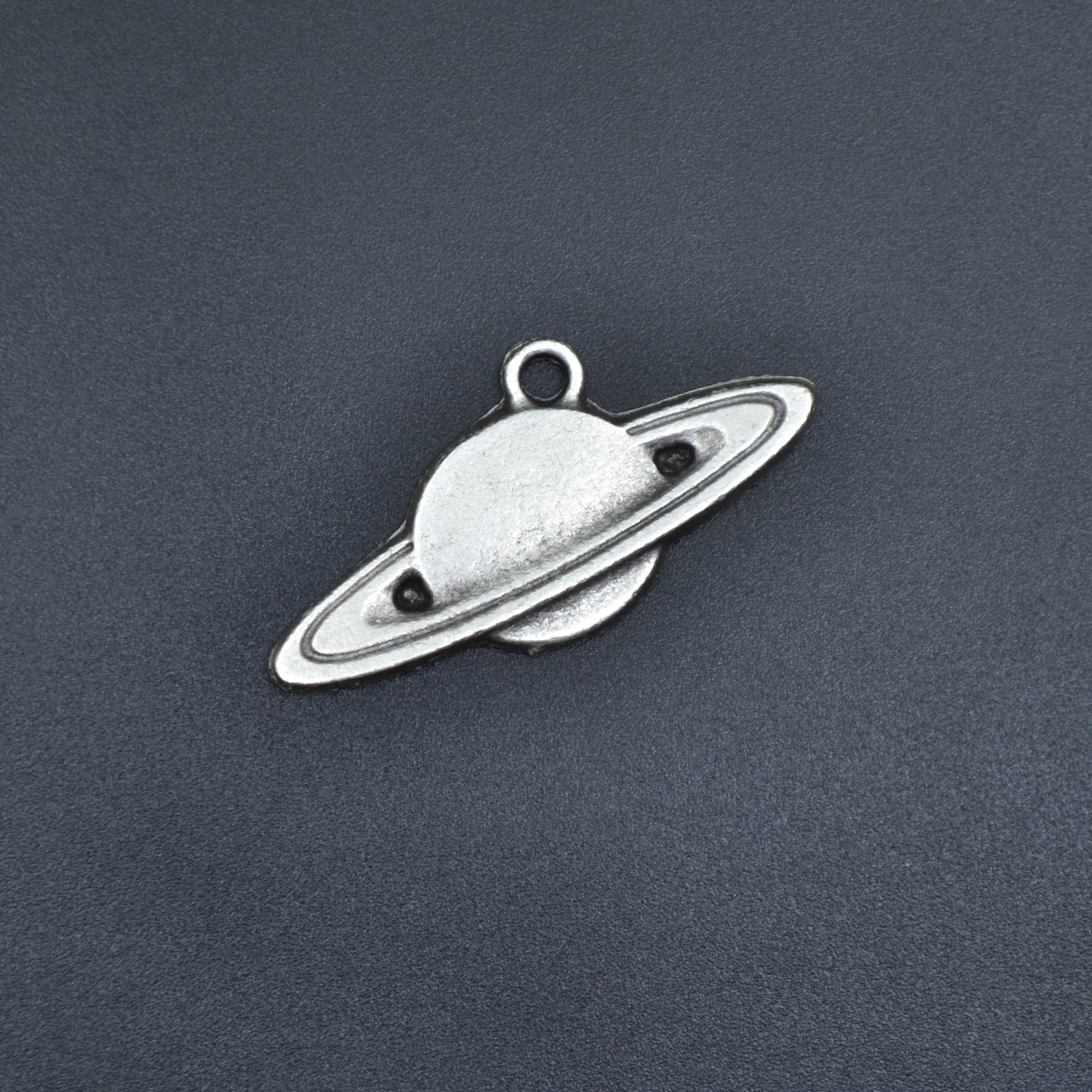 Gezegen - Satürn Kolye - Gümüş ( Silver ) Renk - 60 cm Deri İp Kolye