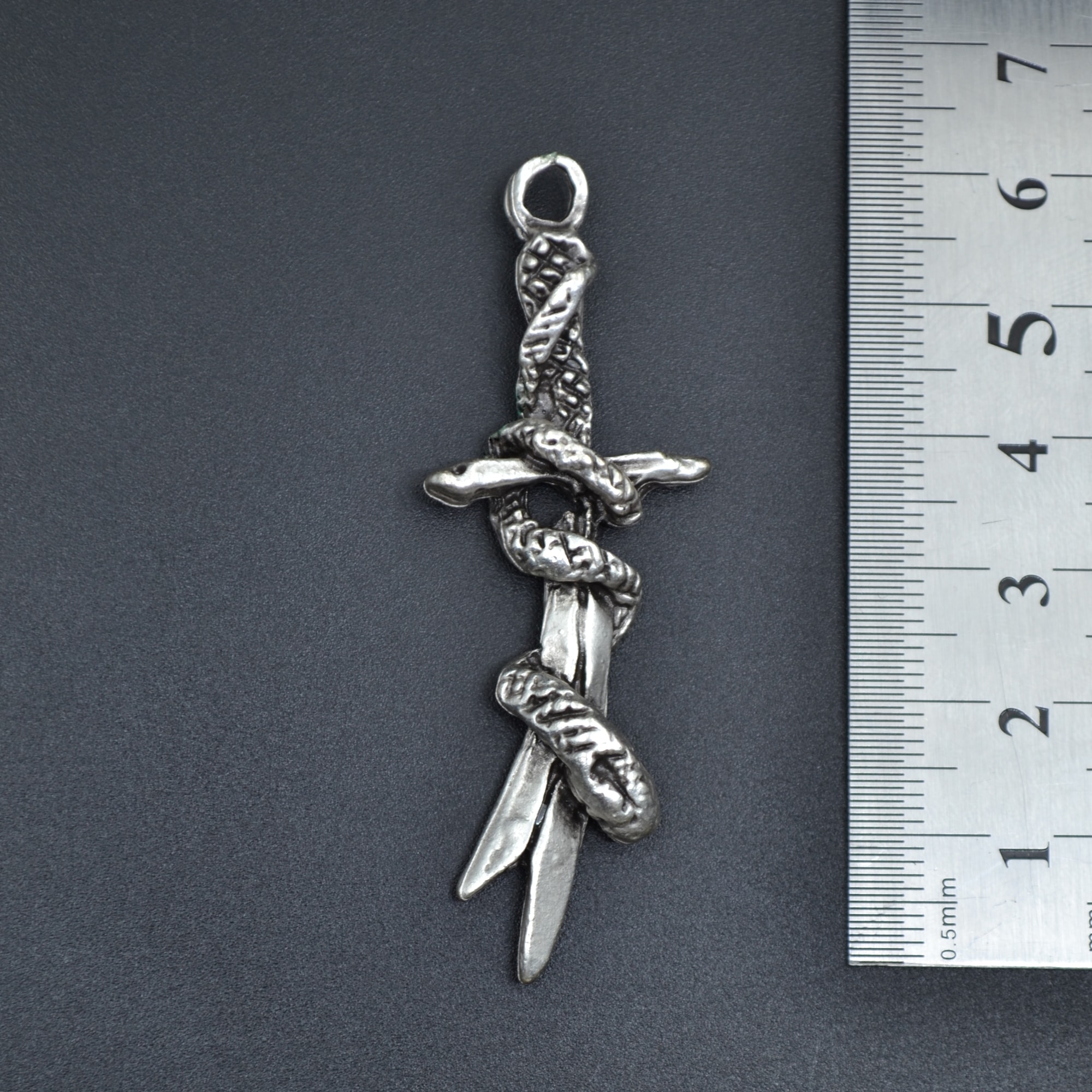 Yılanlı Kılıç Kolye - Gümüş ( Silver ) Renk - 60 cm Deri İp Kolye