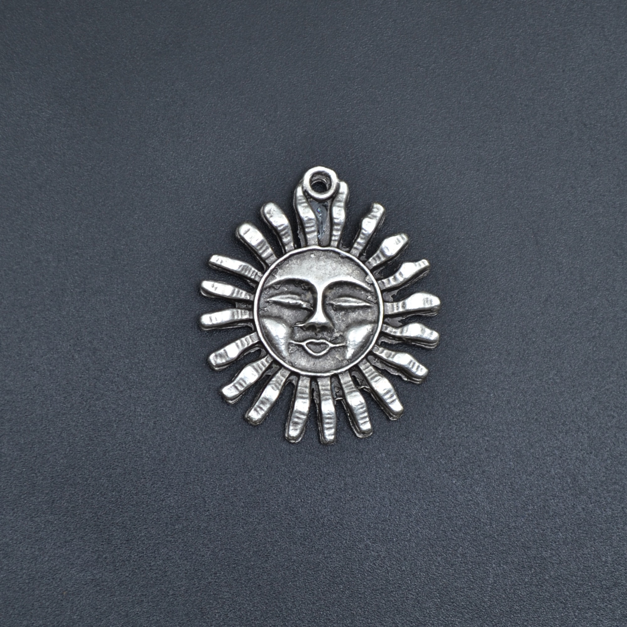 Gülen Güneş Kolye - Gümüş ( Silver ) Renk - 60 cm Düz Ezme Zincir Kolye