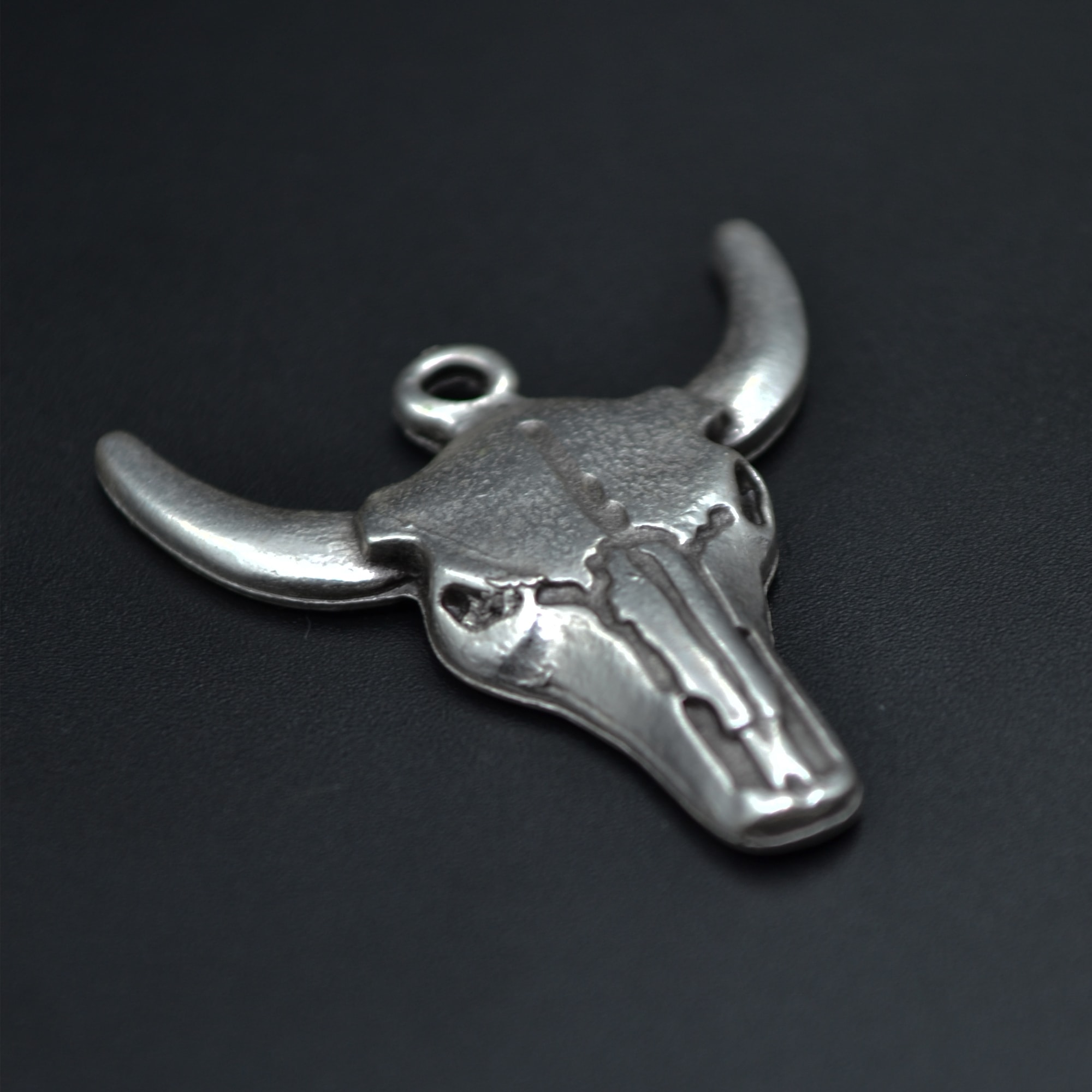 Boğa - Kuru Kafa Kolye - Gümüş ( Silver ) Renk - 60 cm Deri İp Kolye