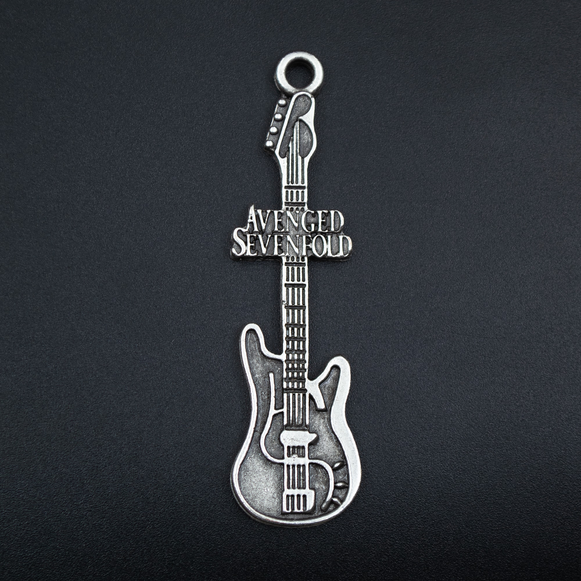 Avenged Sevenfold Elektro Gitar Kolye - Gümüş ( Silver ) Renk - 60 cm Deri İp Kolye