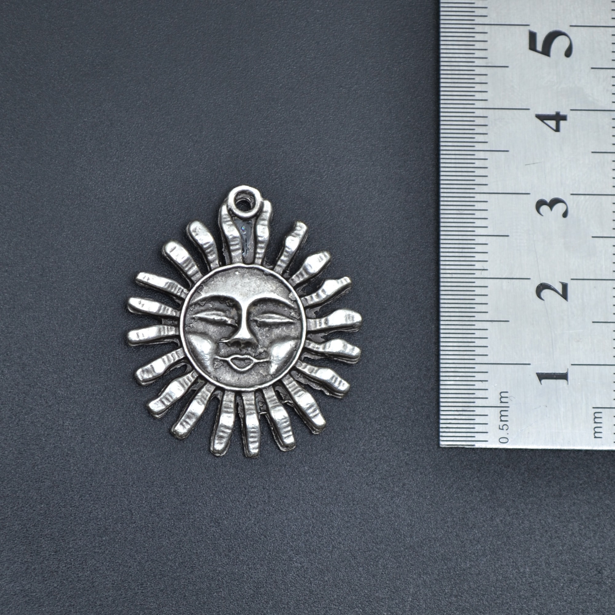 Gülen Güneş Kolye - Gümüş ( Silver ) Renk - 60 cm Düz Ezme Zincir Kolye