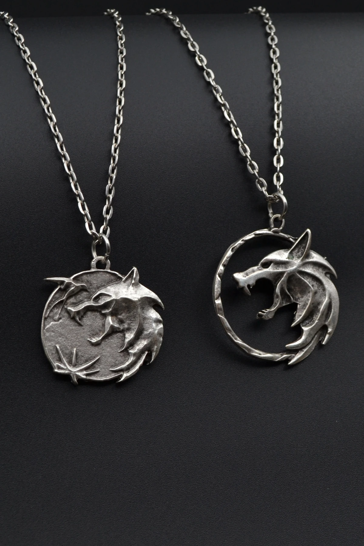 2'li The Witcher Madalyon Erkek Kadın Kolye Seti