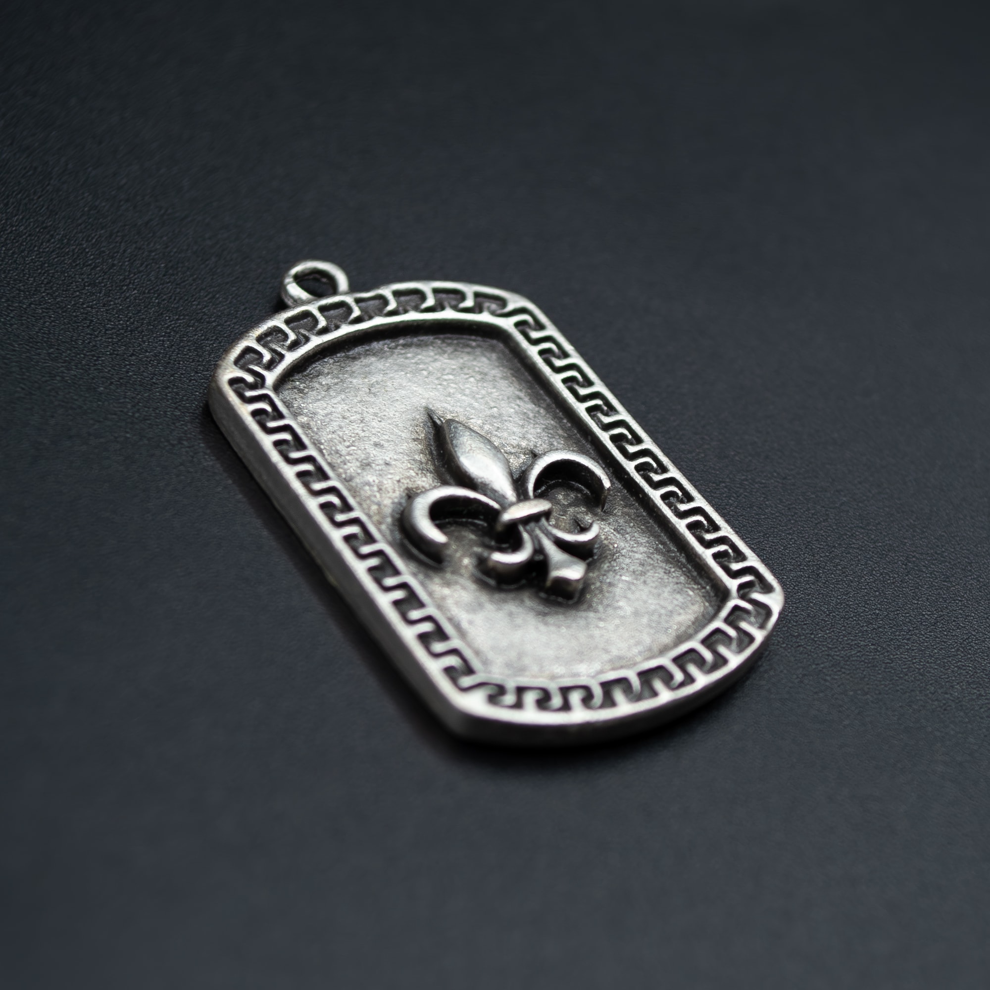 Fleur-de-lis Zambak Künye Kolye - Gümüş ( Silver ) Renk - 60 cm Deri İp Kolye